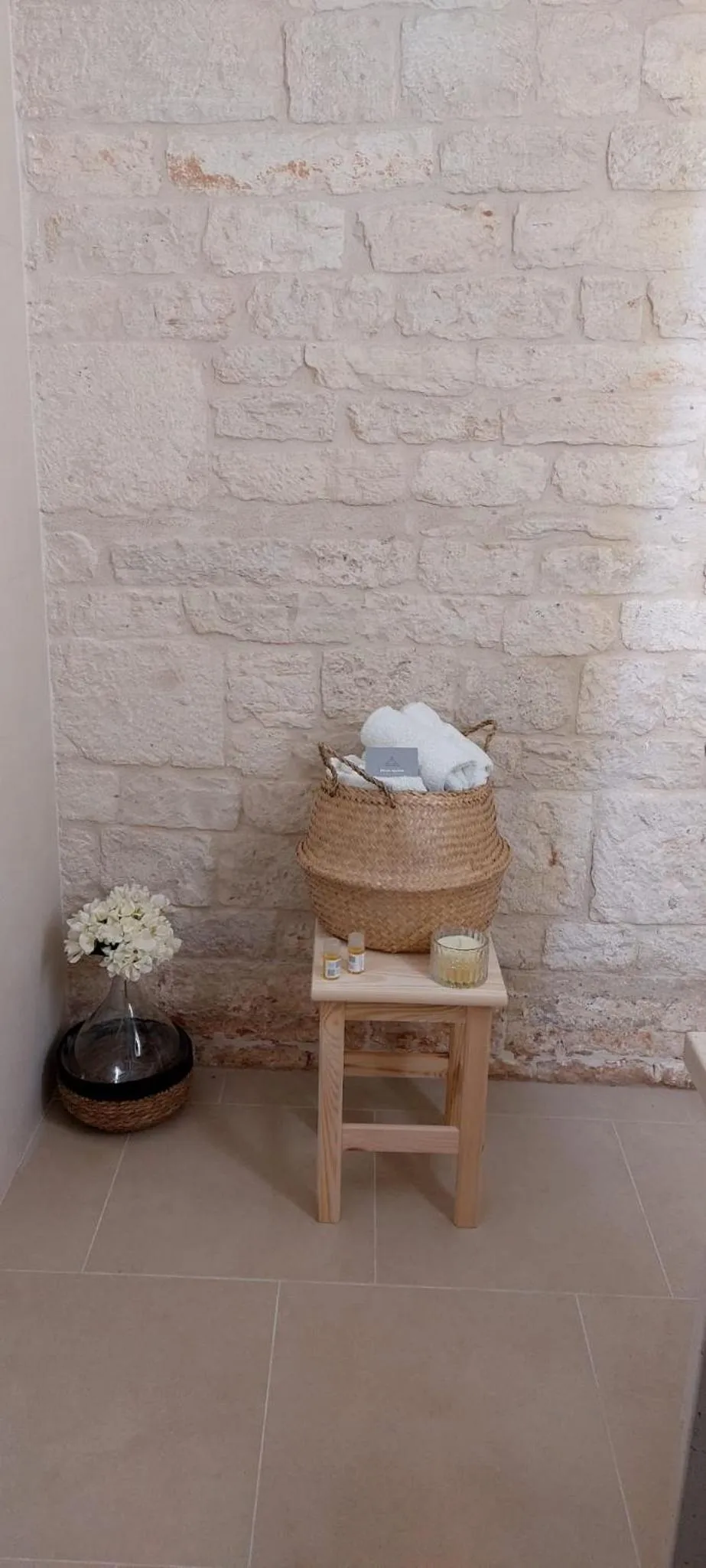 Decorative detail in Mirum Apuliae