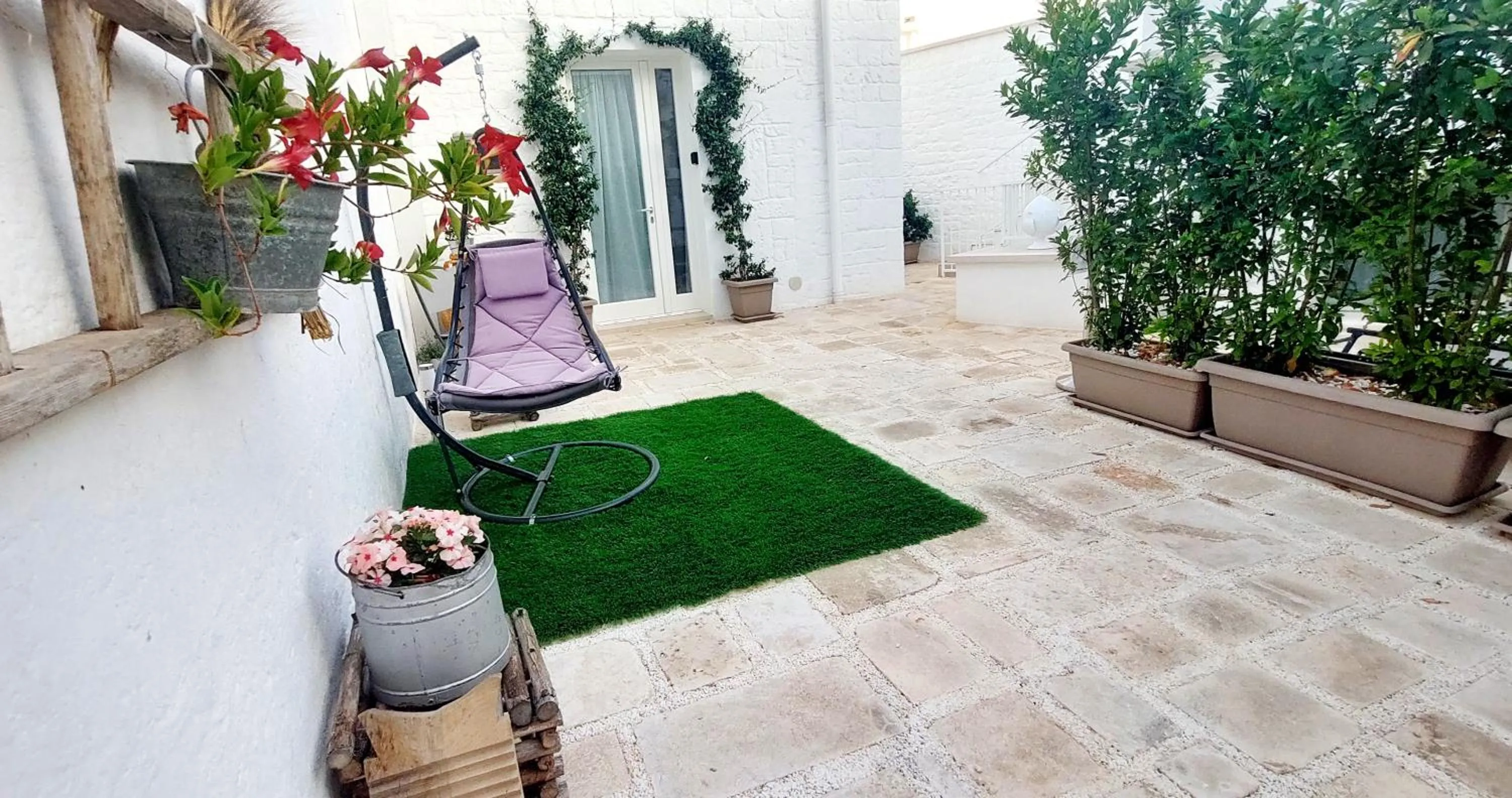 Property building in Mirum Apuliae