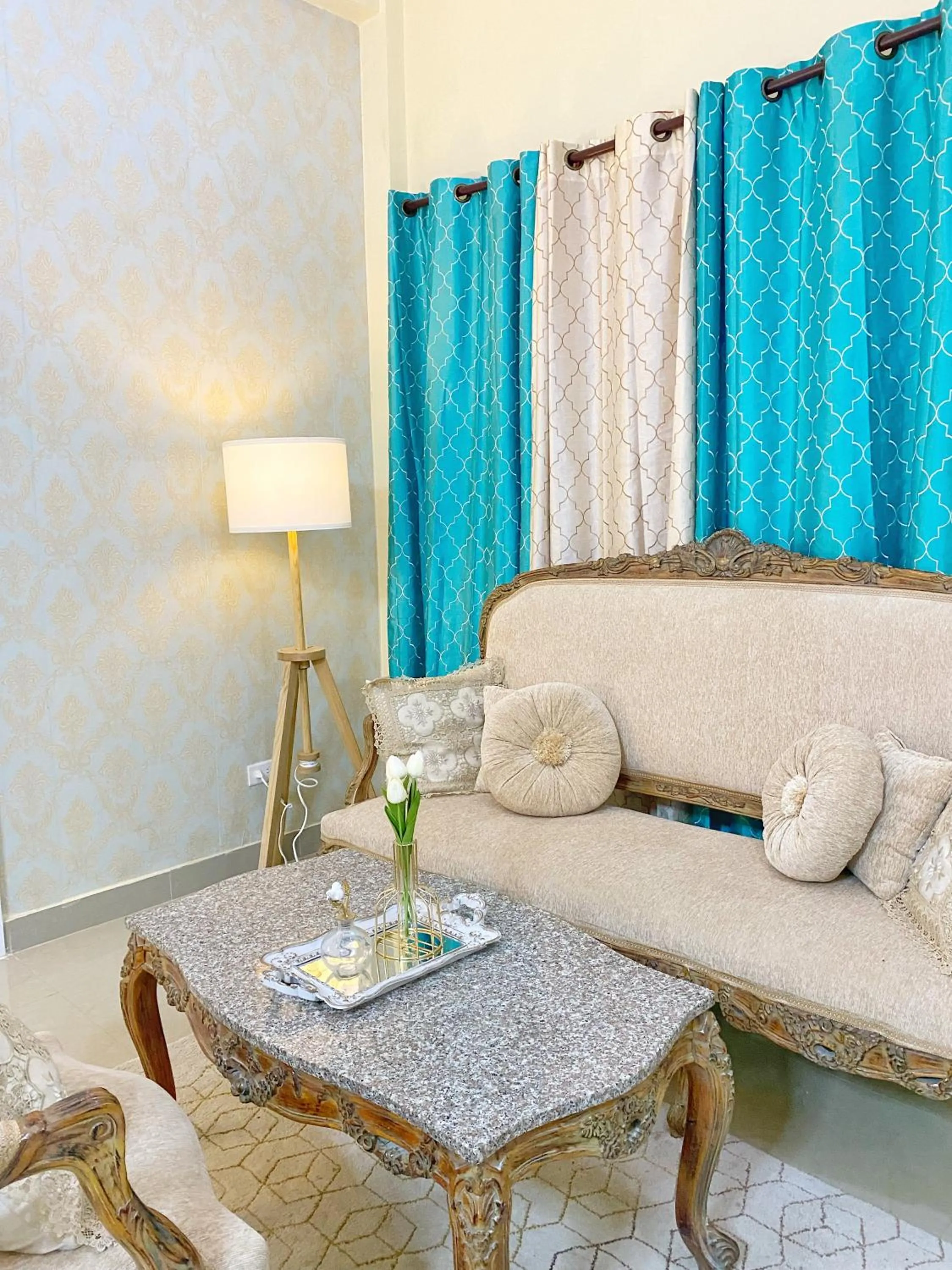 Living room in Green Oasis Hotel