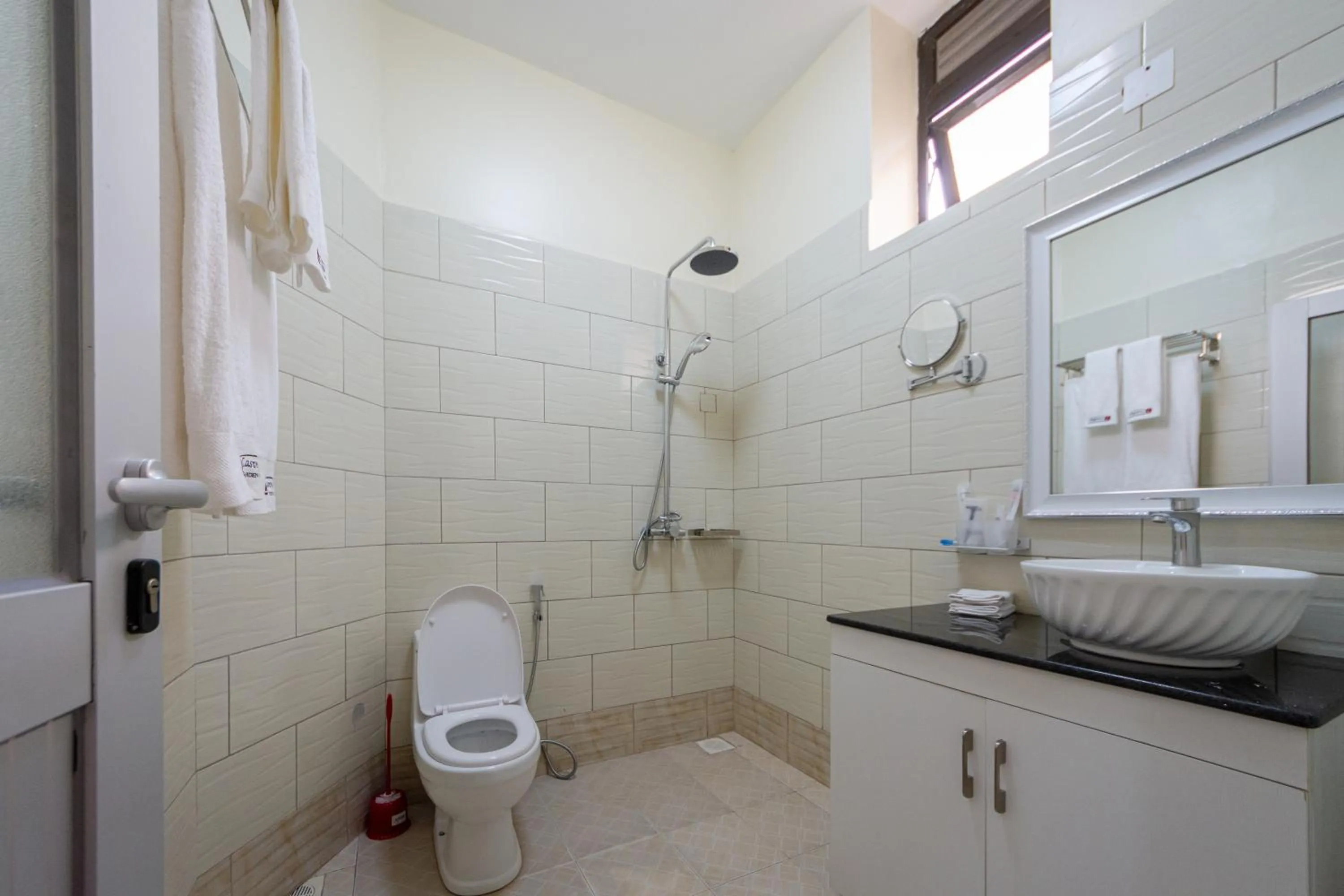 Bathroom in Las Vegas Garden Hotel Mbarara