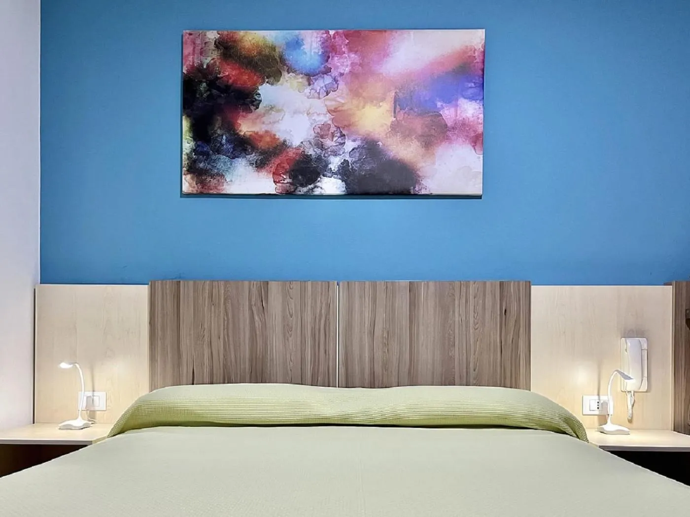 Bed in Hotel Old River