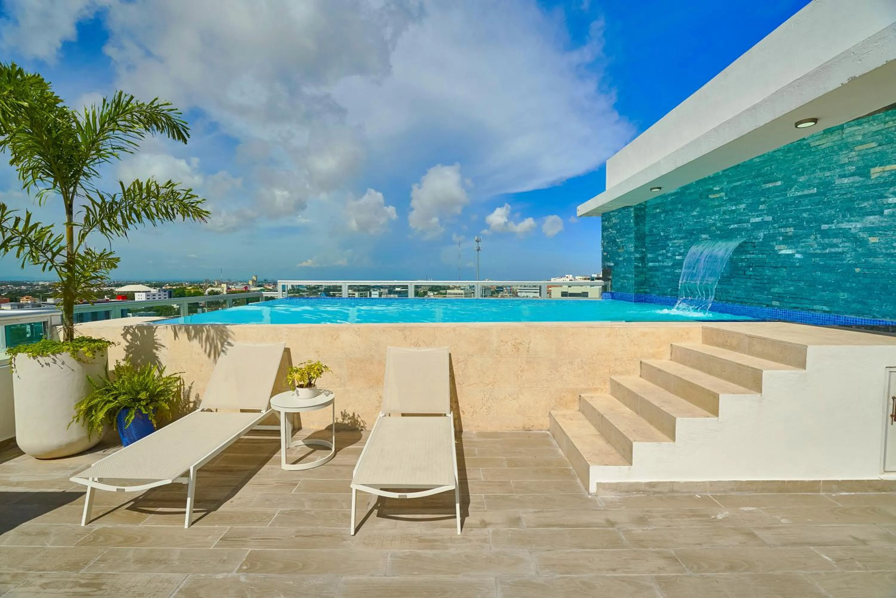 Pool view in Central Suites Tower