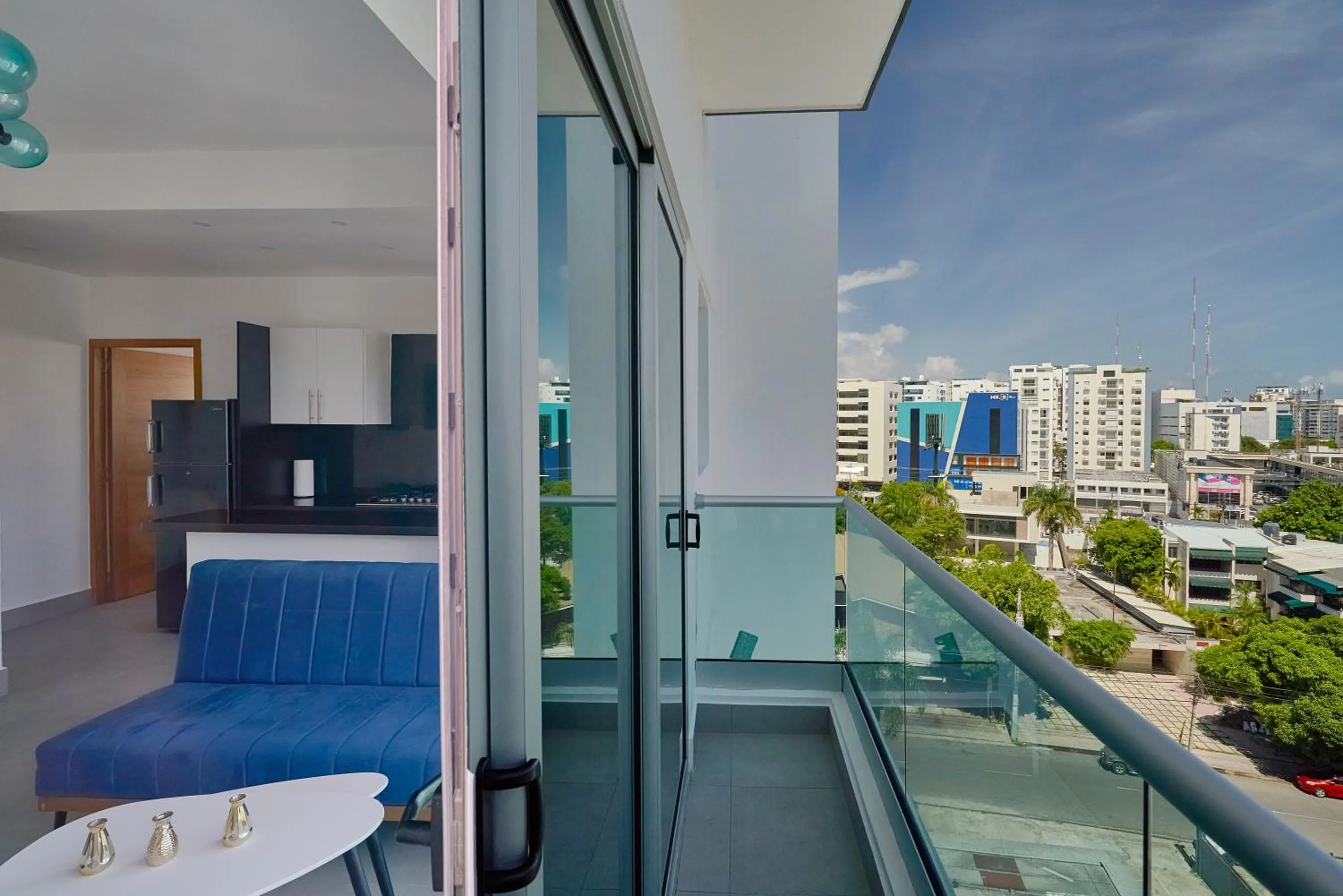 Day in Central Suites Tower