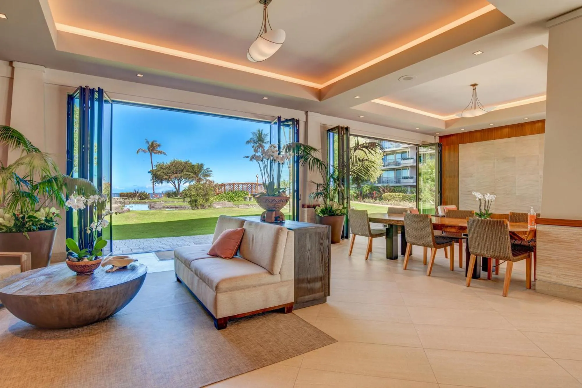 Lobby or reception in The Whaler Resort