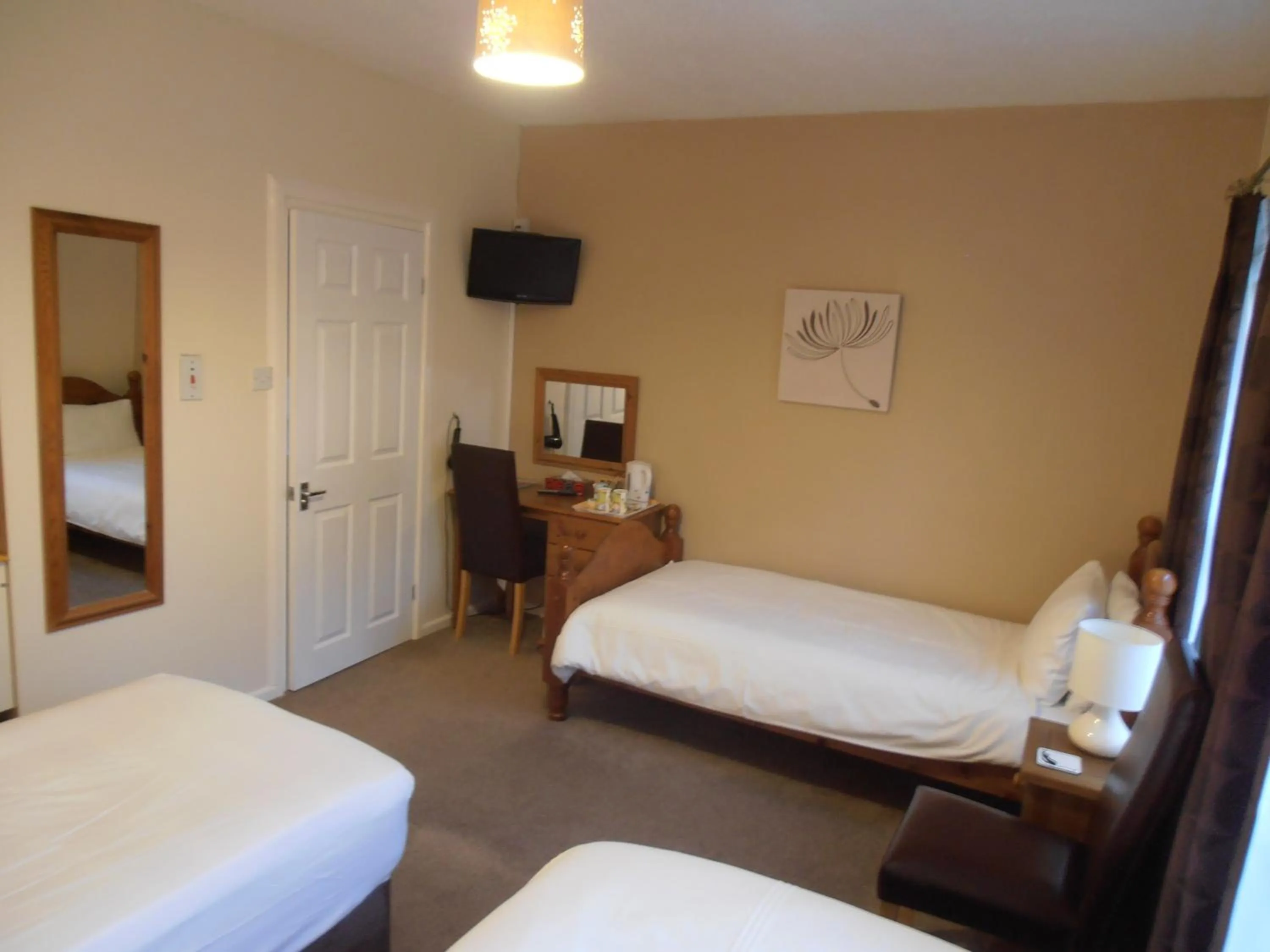 Bedroom, Bed in Meadowlea Guest House