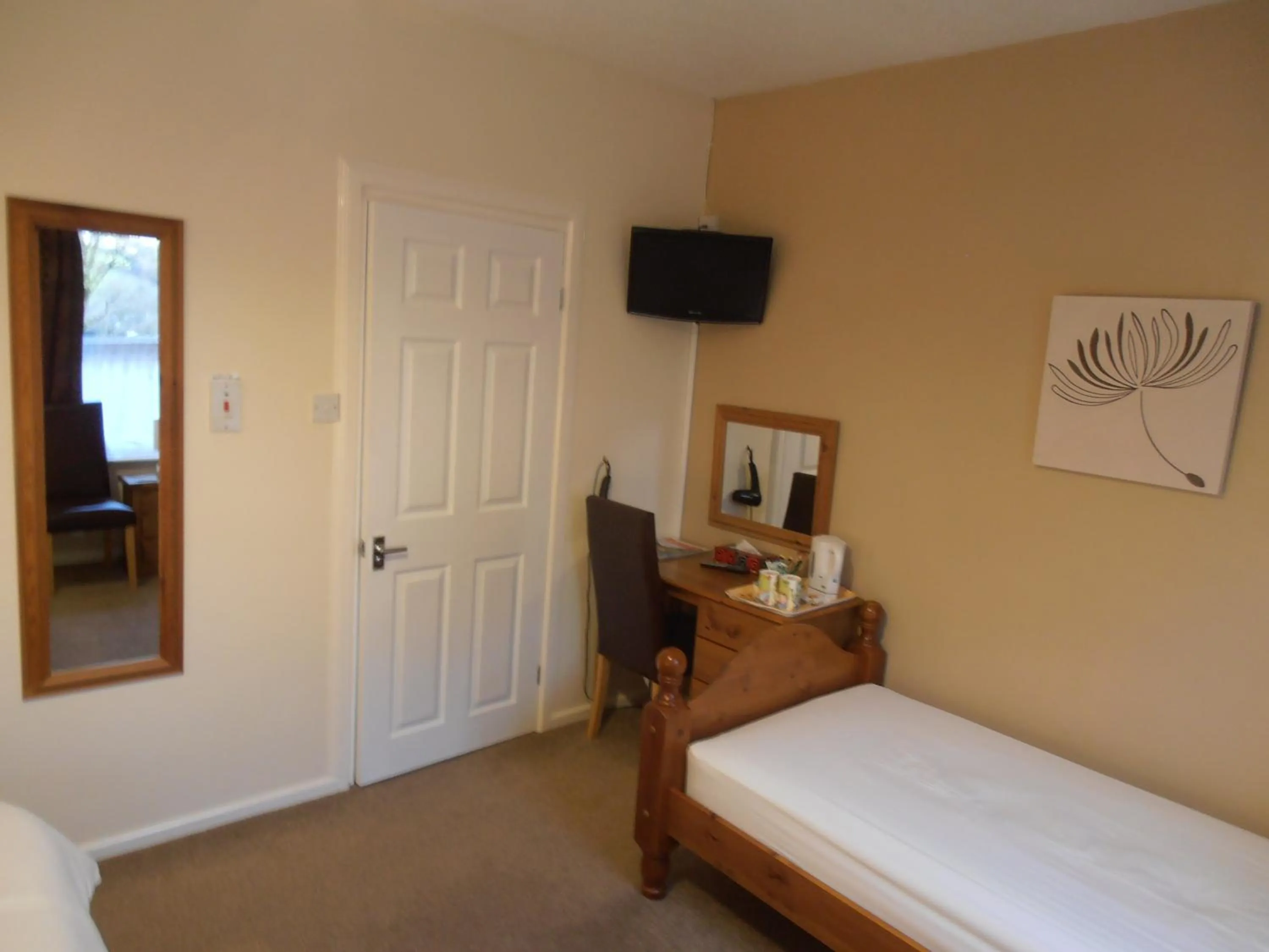 Bedroom, Bed in Meadowlea Guest House
