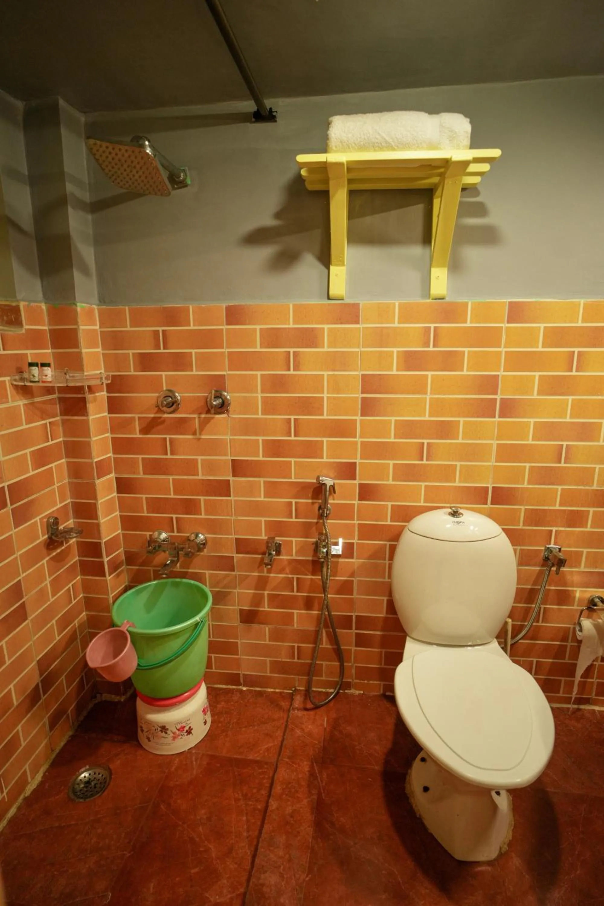 Toilet in Hotel Little Silver