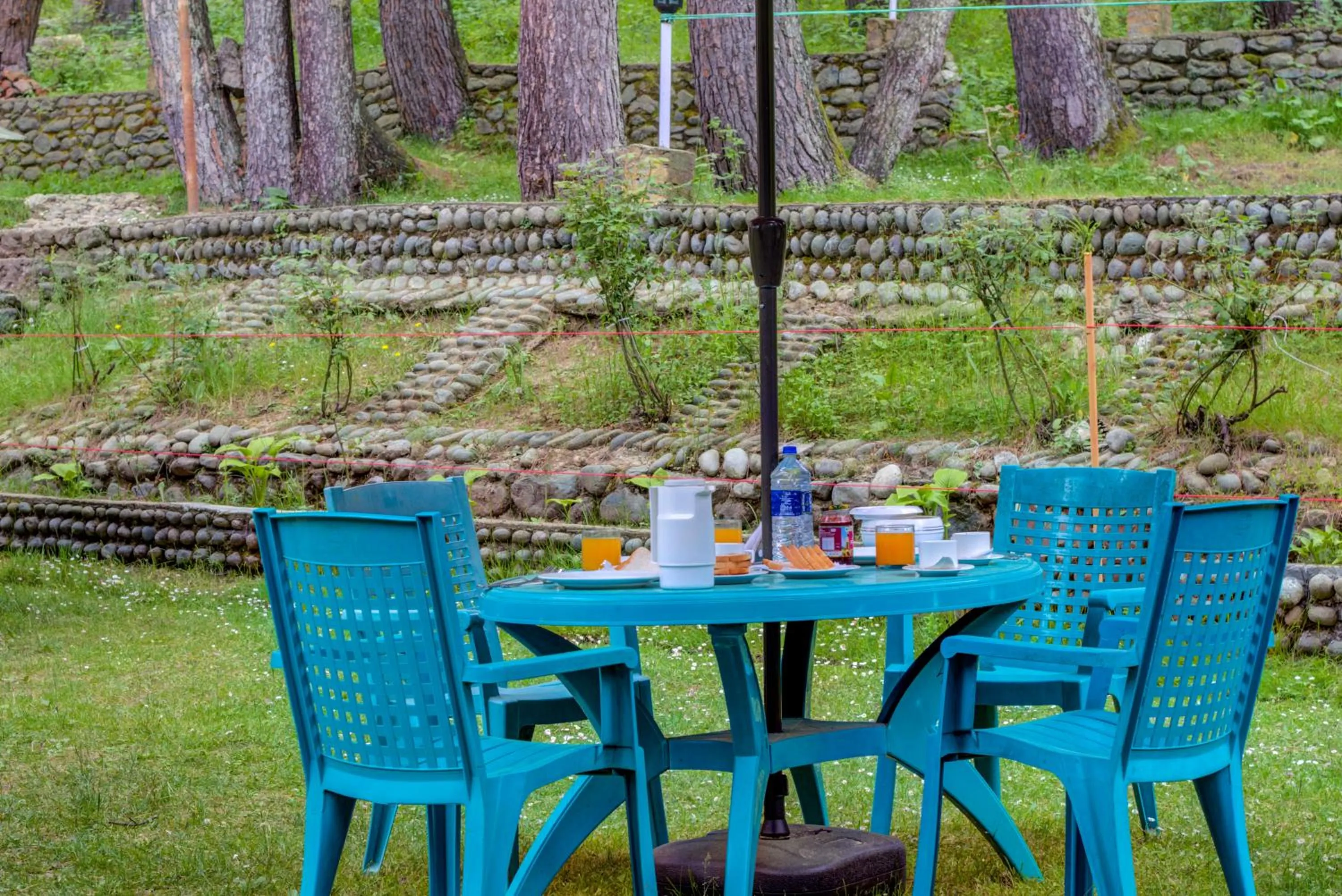 Food in Hotel Little Silver