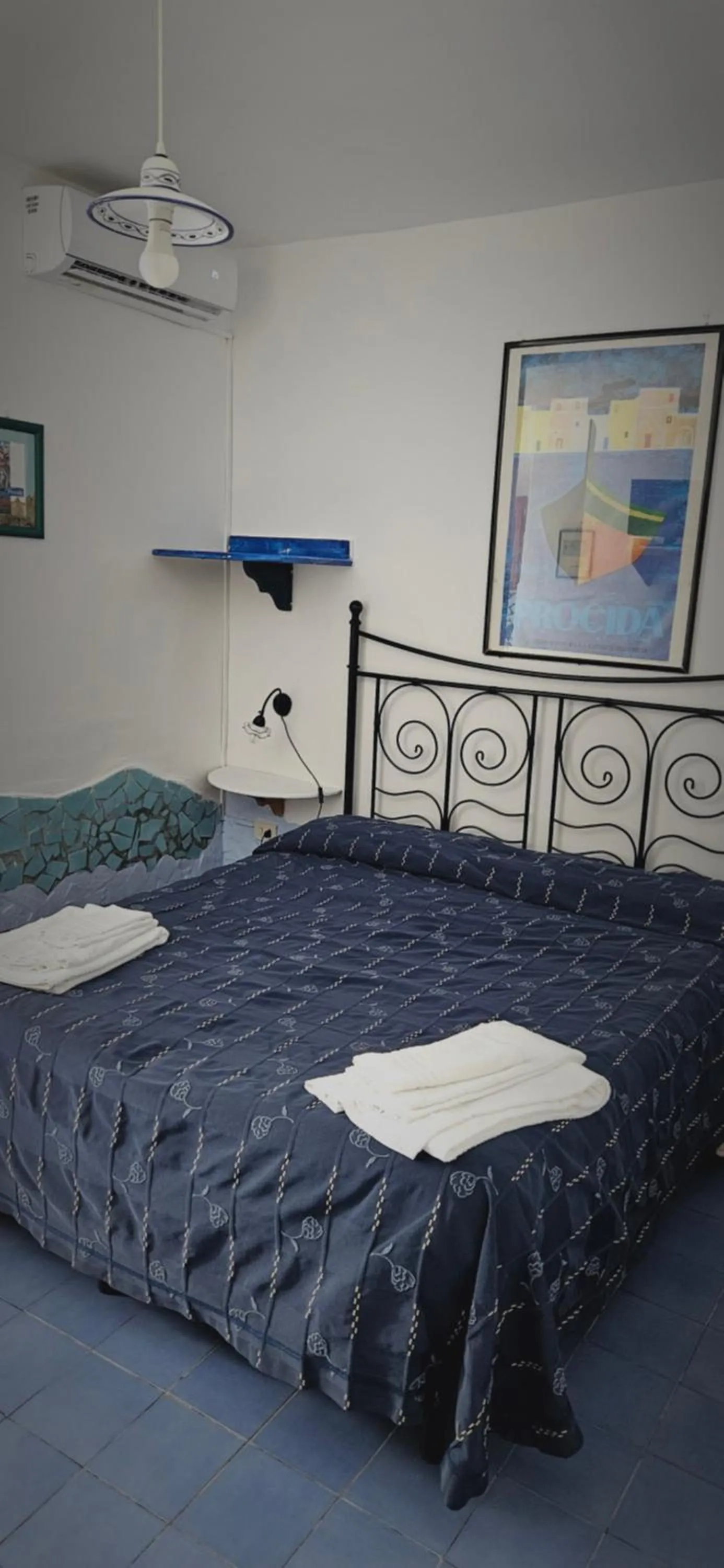 Bed in Piccolo Tirreno Hotel Residence