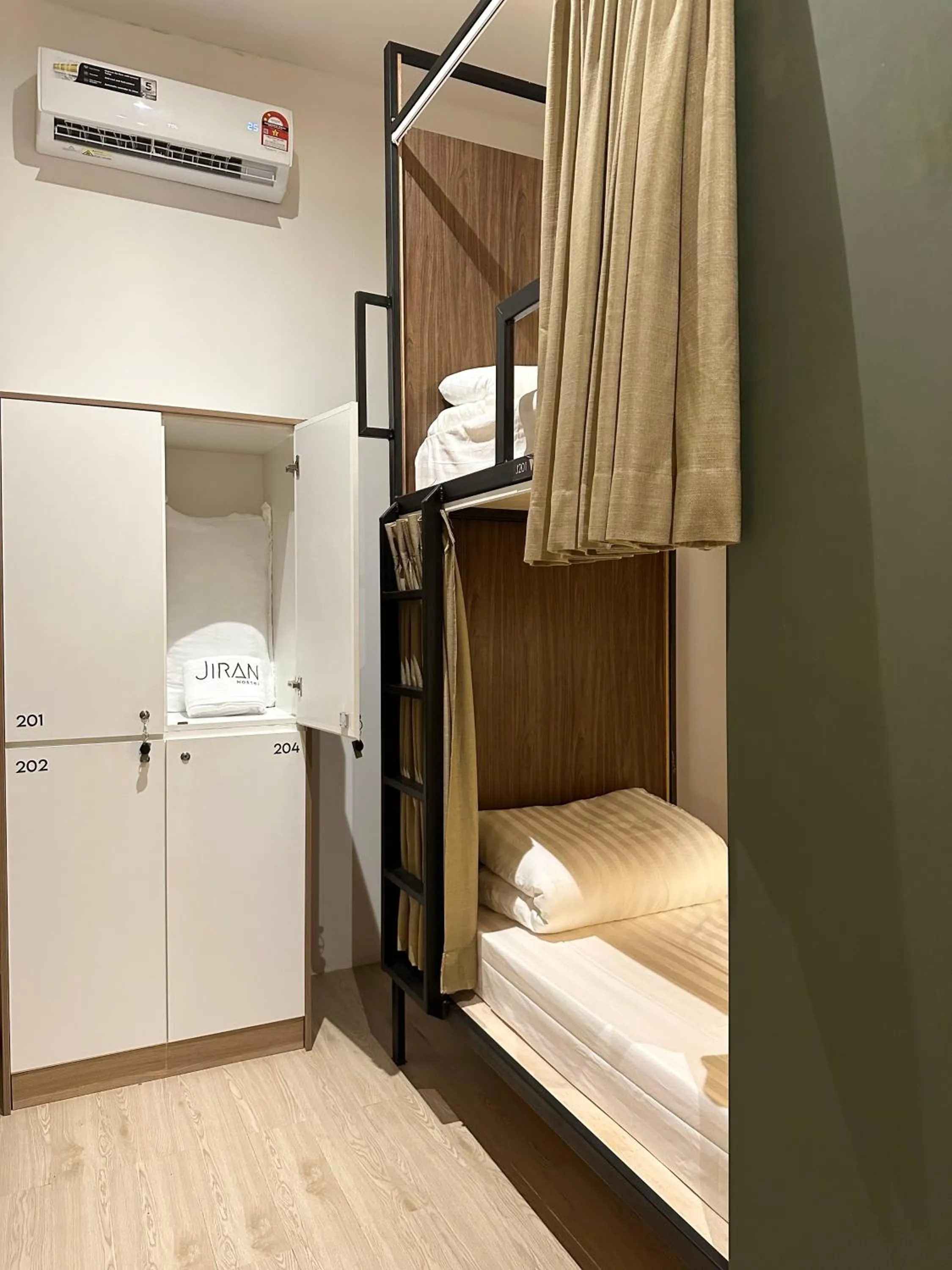 bunk bed, Bed in Jiran Hostel Kota Kinabalu