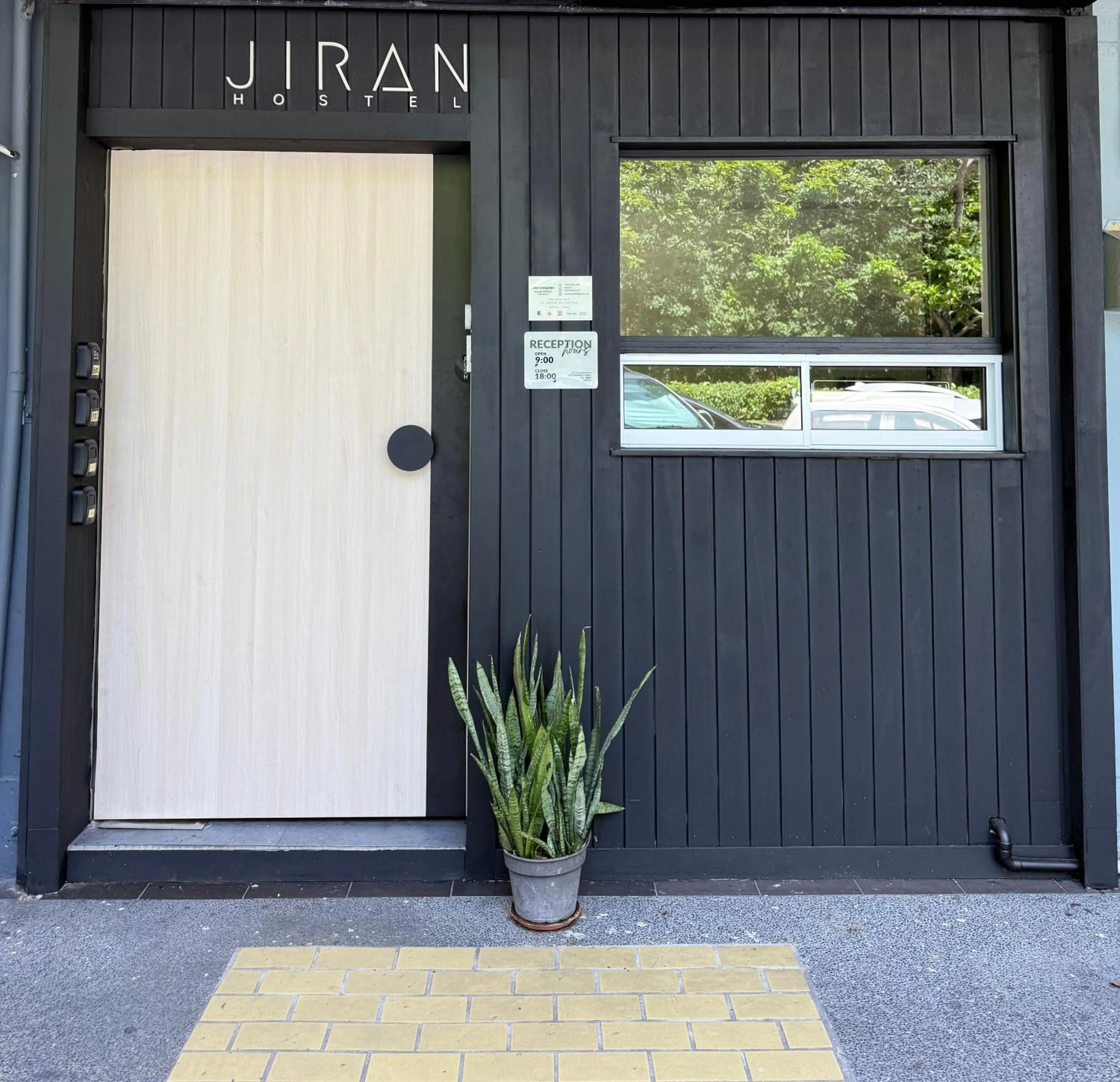 Facade/entrance in Jiran Hostel Kota Kinabalu