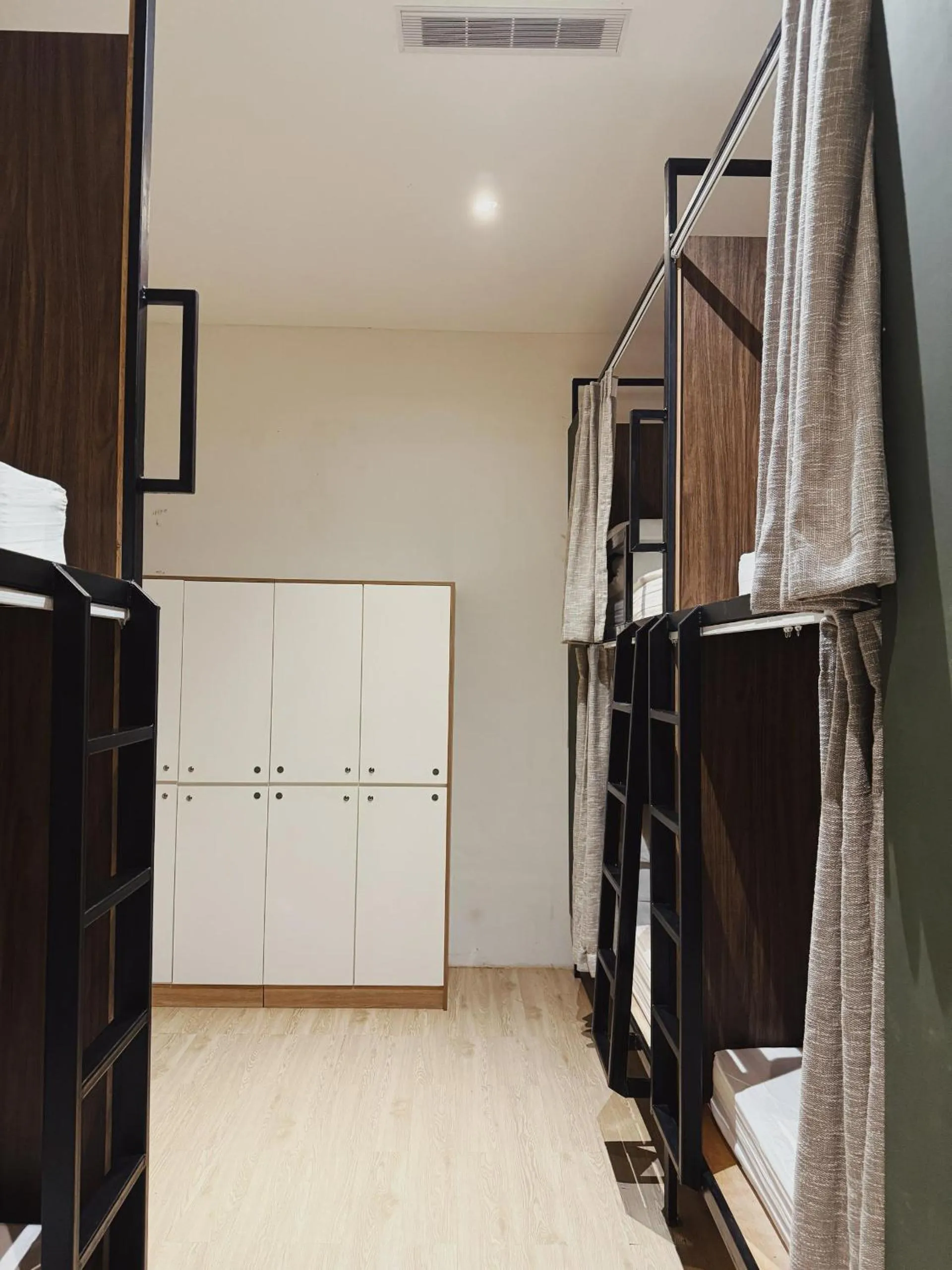 bunk bed in Jiran Hostel Kota Kinabalu