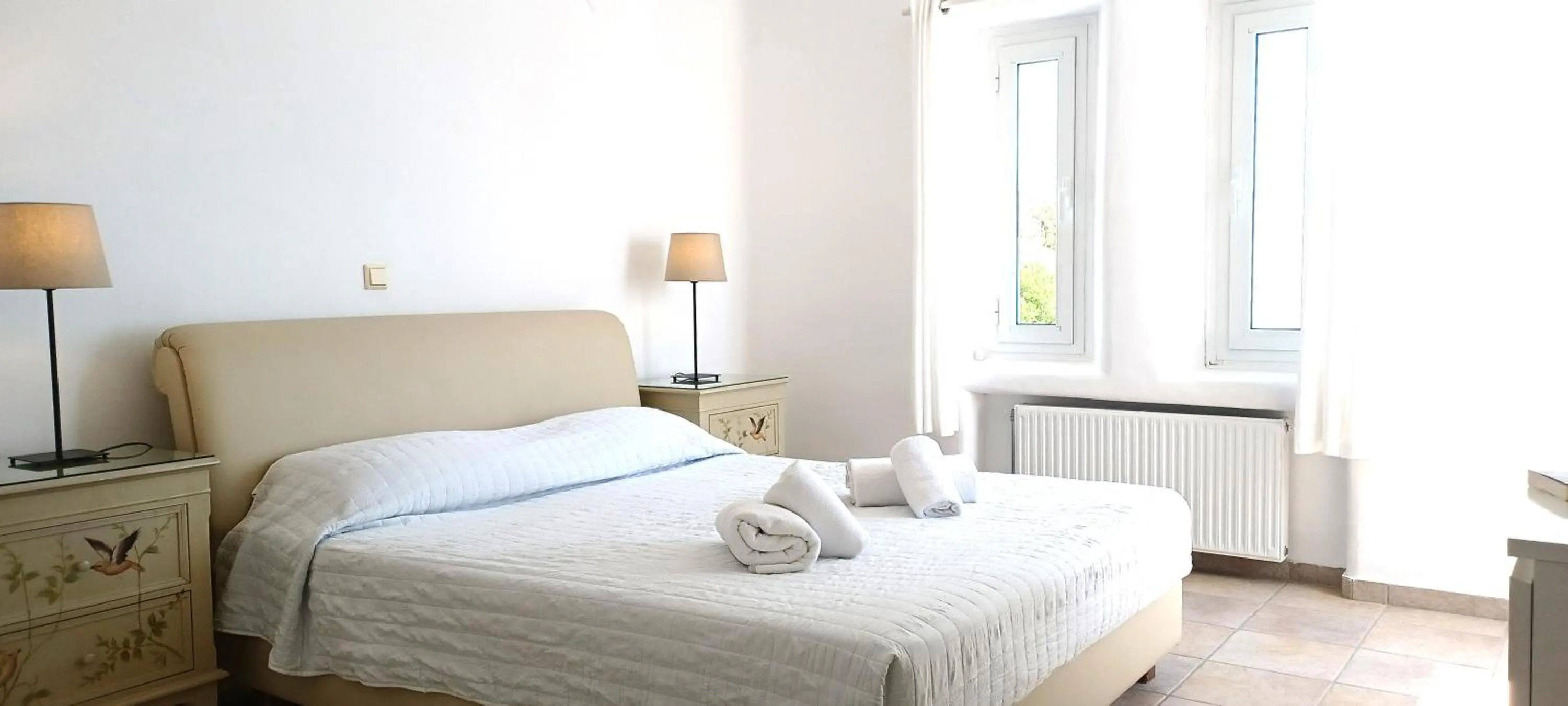 Bed in Aeri Villas & Apartments