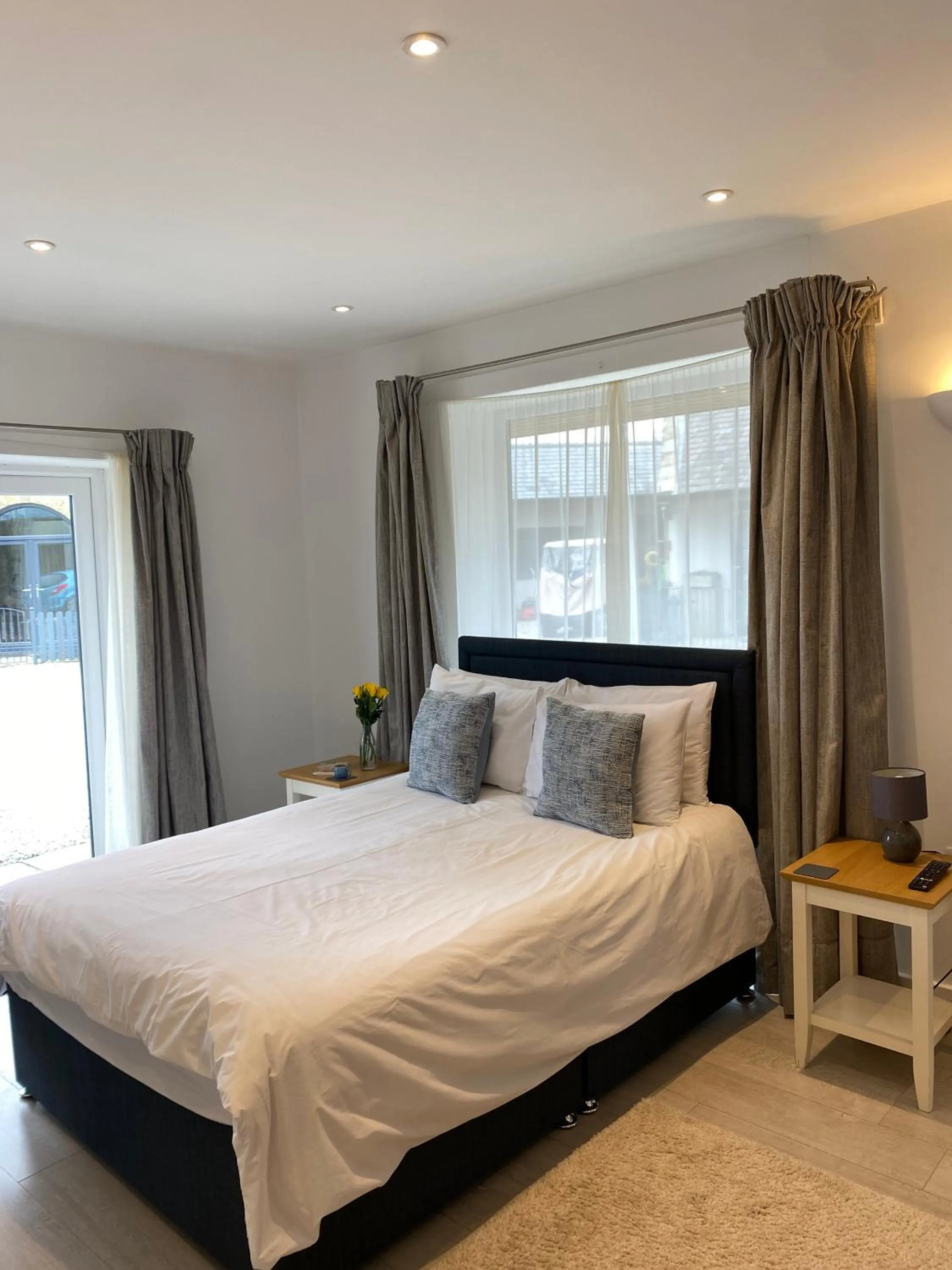 Bedroom, Bed in Rossendale Holiday Cottages & Spa