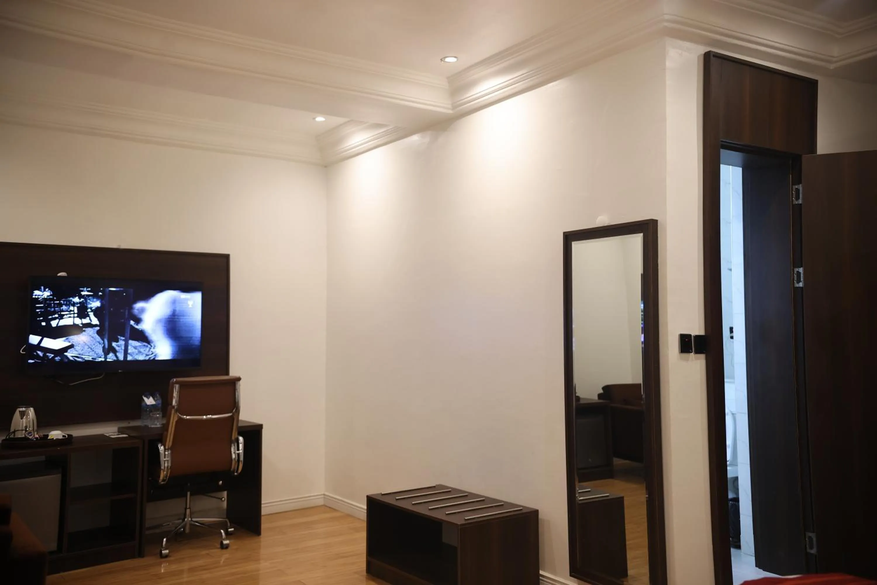 TV and multimedia in Bolton White Hotel - Abuja