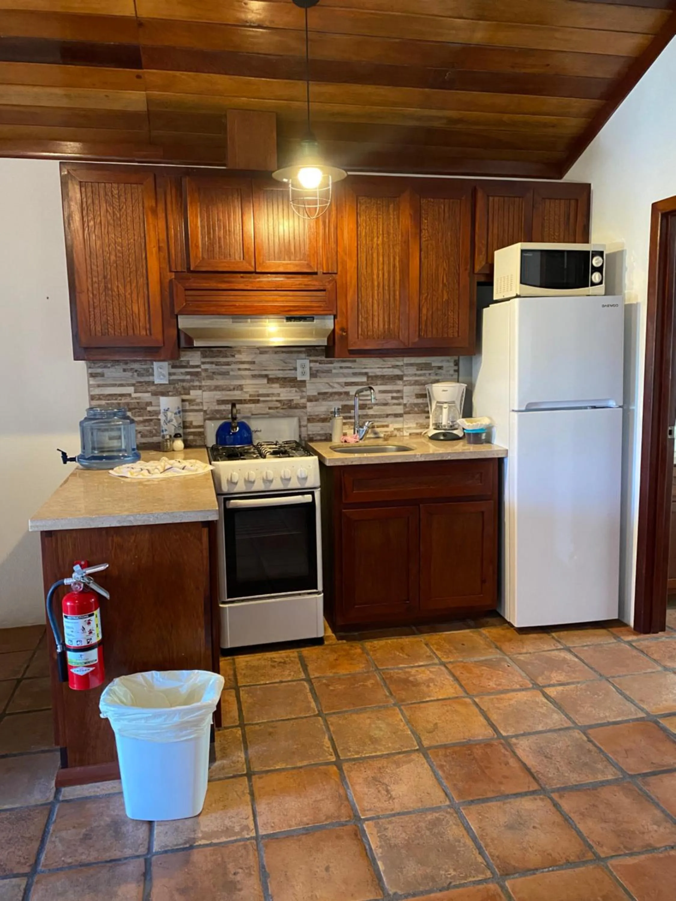 Kitchen or kitchenette in Isla Bonita Yacht Club