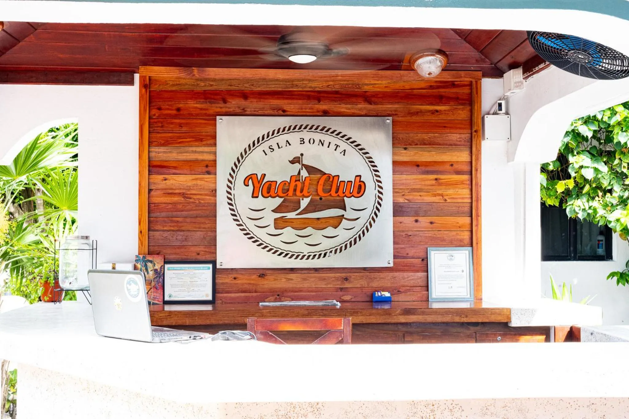 Logo/Certificate/Sign in Isla Bonita Yacht Club