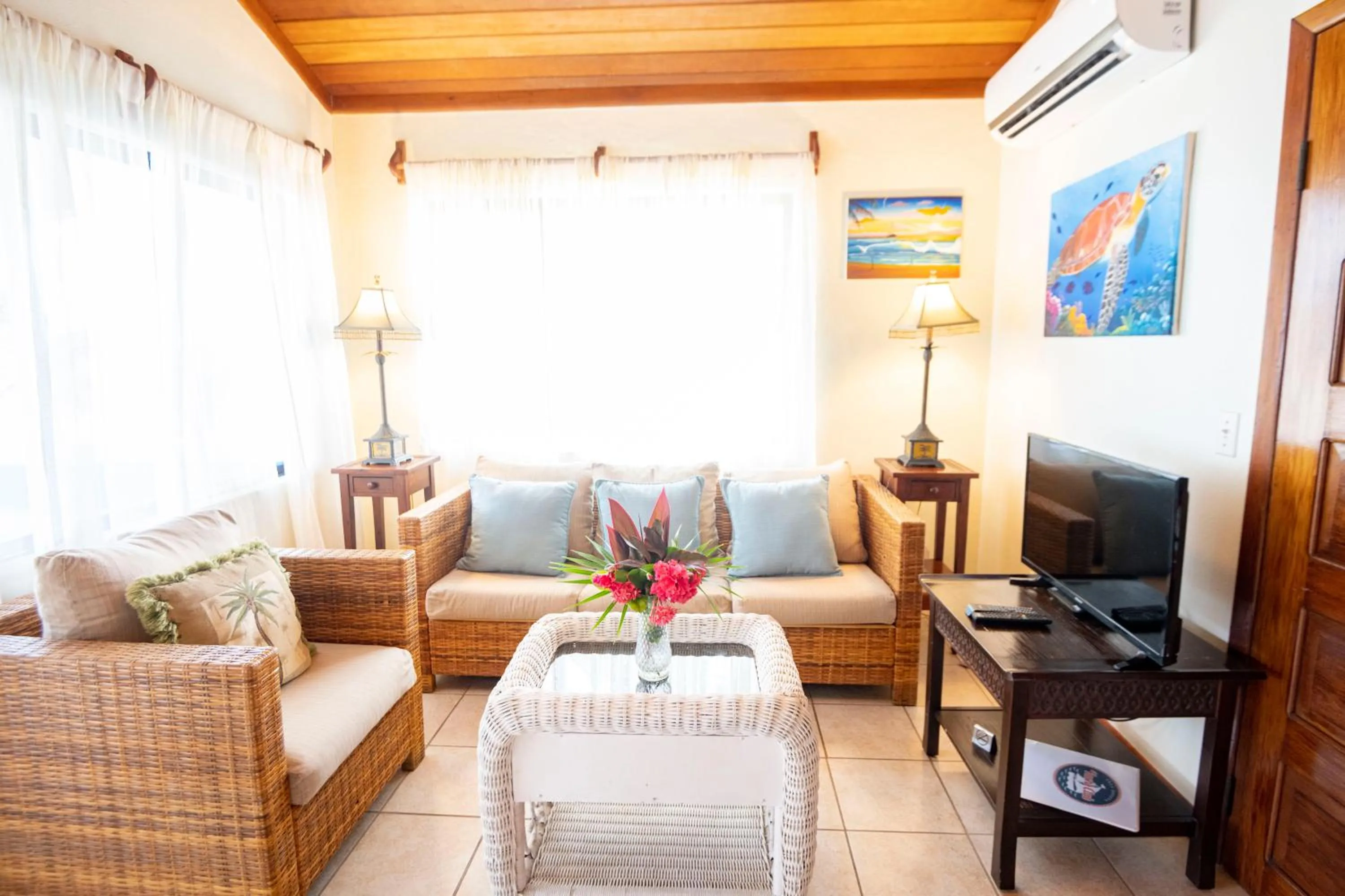 Living room in Isla Bonita Yacht Club