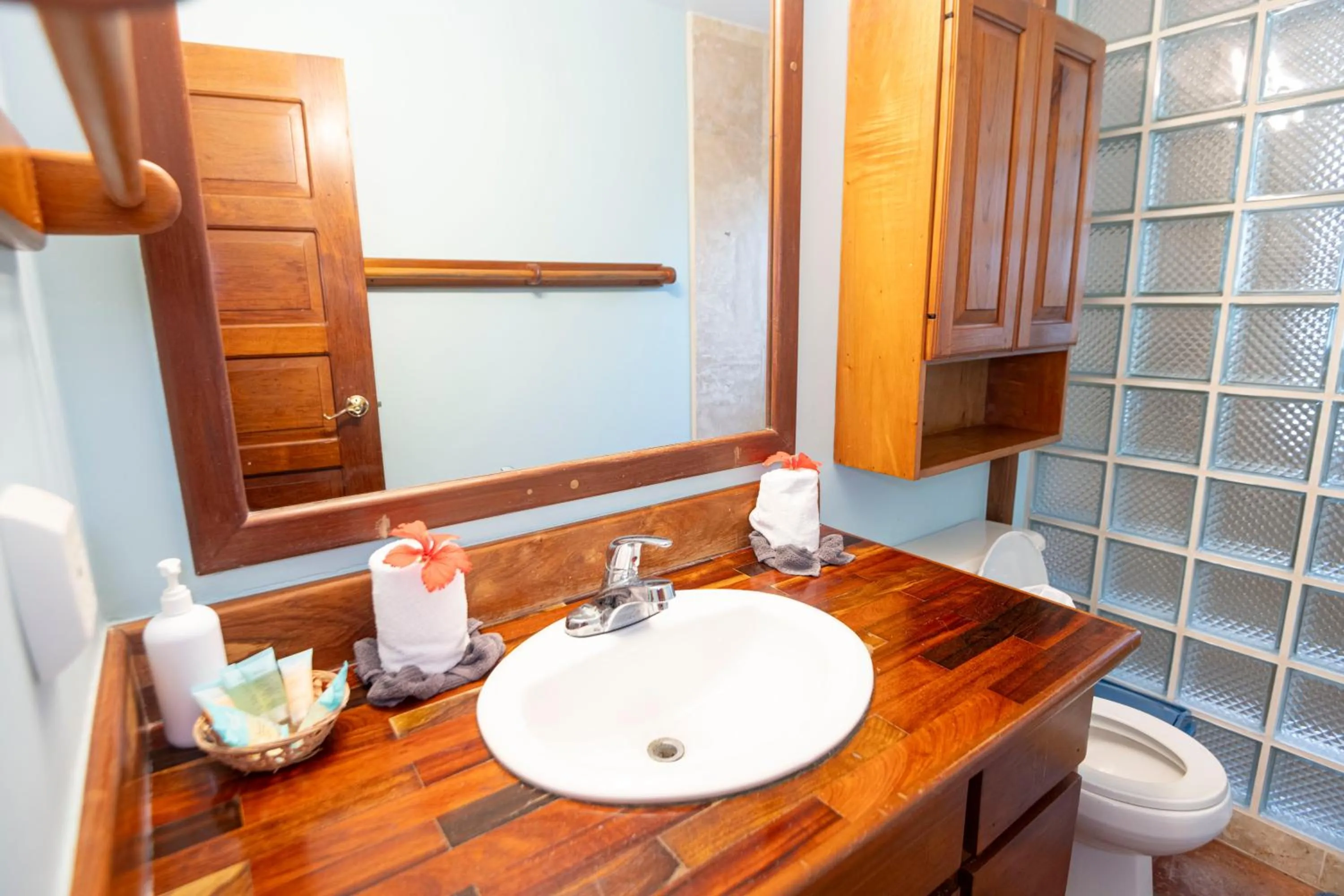 Bathroom in Isla Bonita Yacht Club