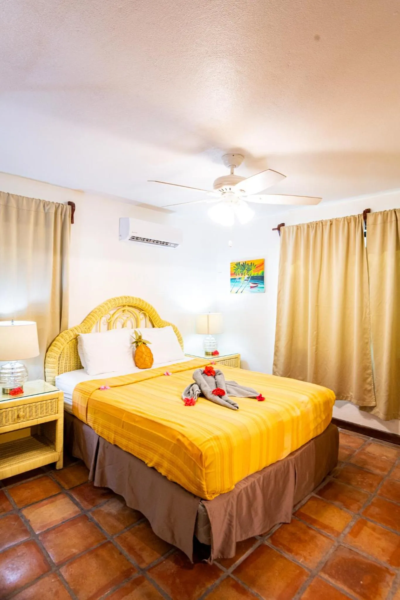 Bedroom, Bed in Isla Bonita Yacht Club