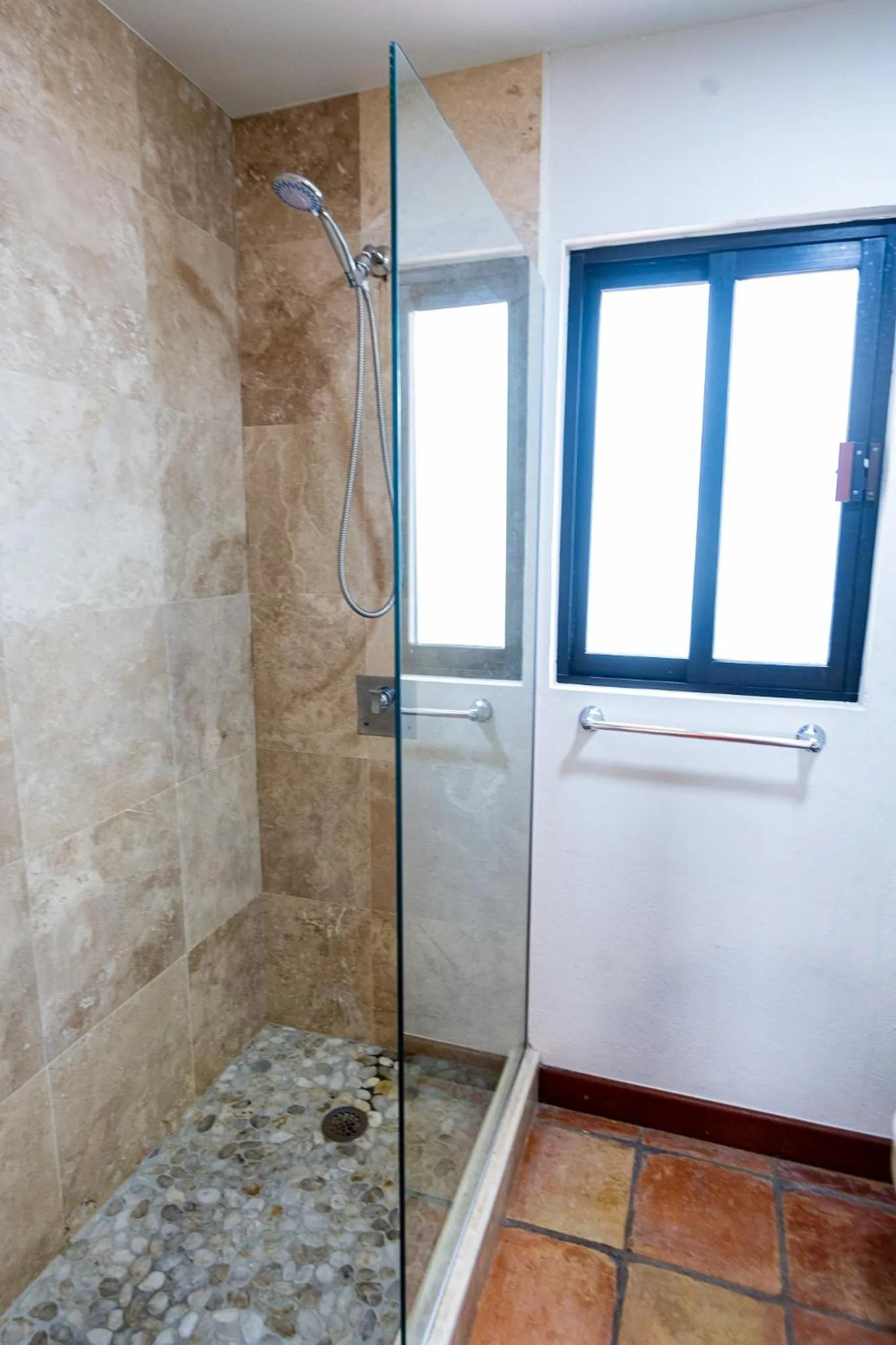 Shower in Isla Bonita Yacht Club