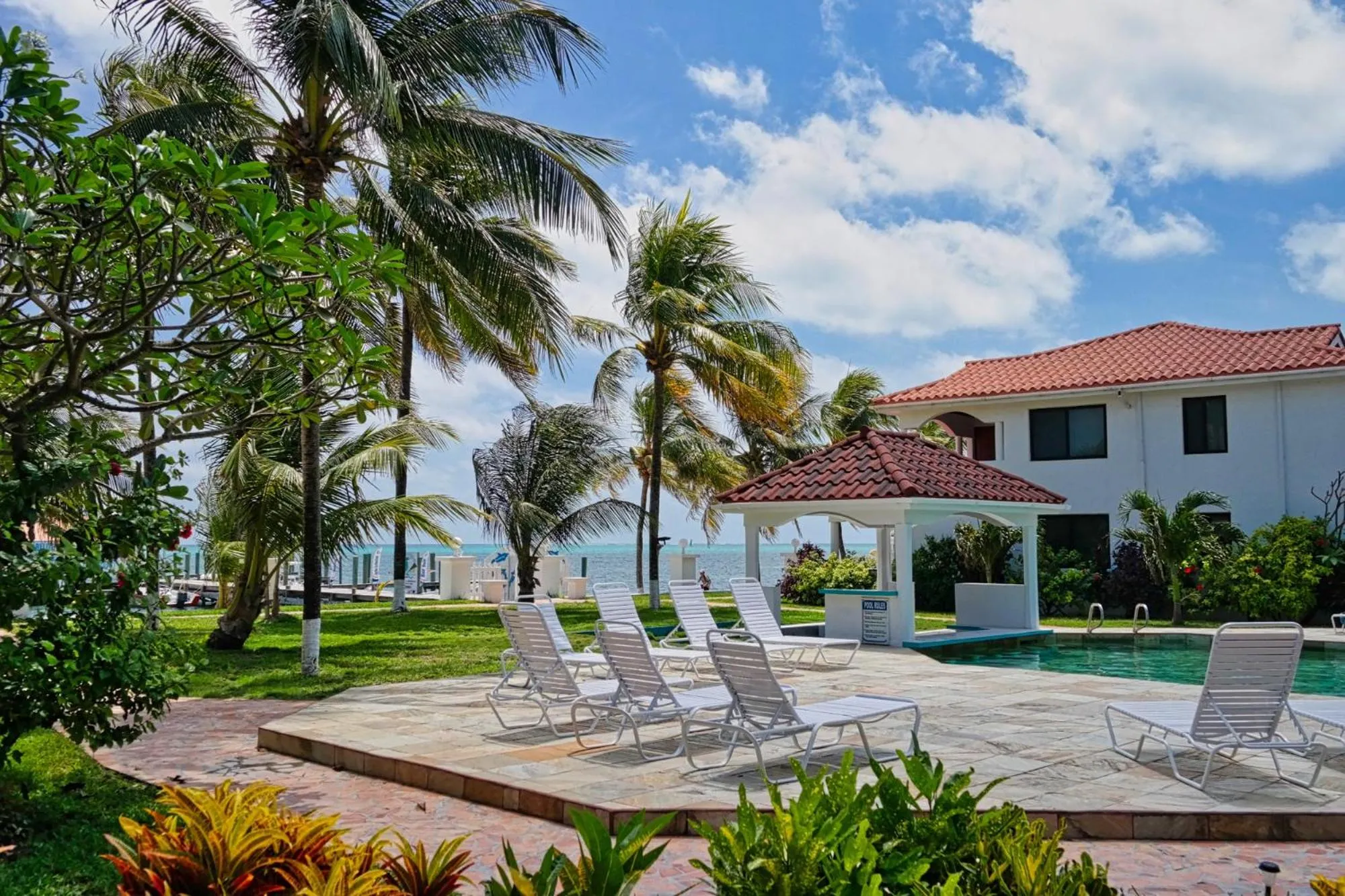 Patio in Isla Bonita Yacht Club