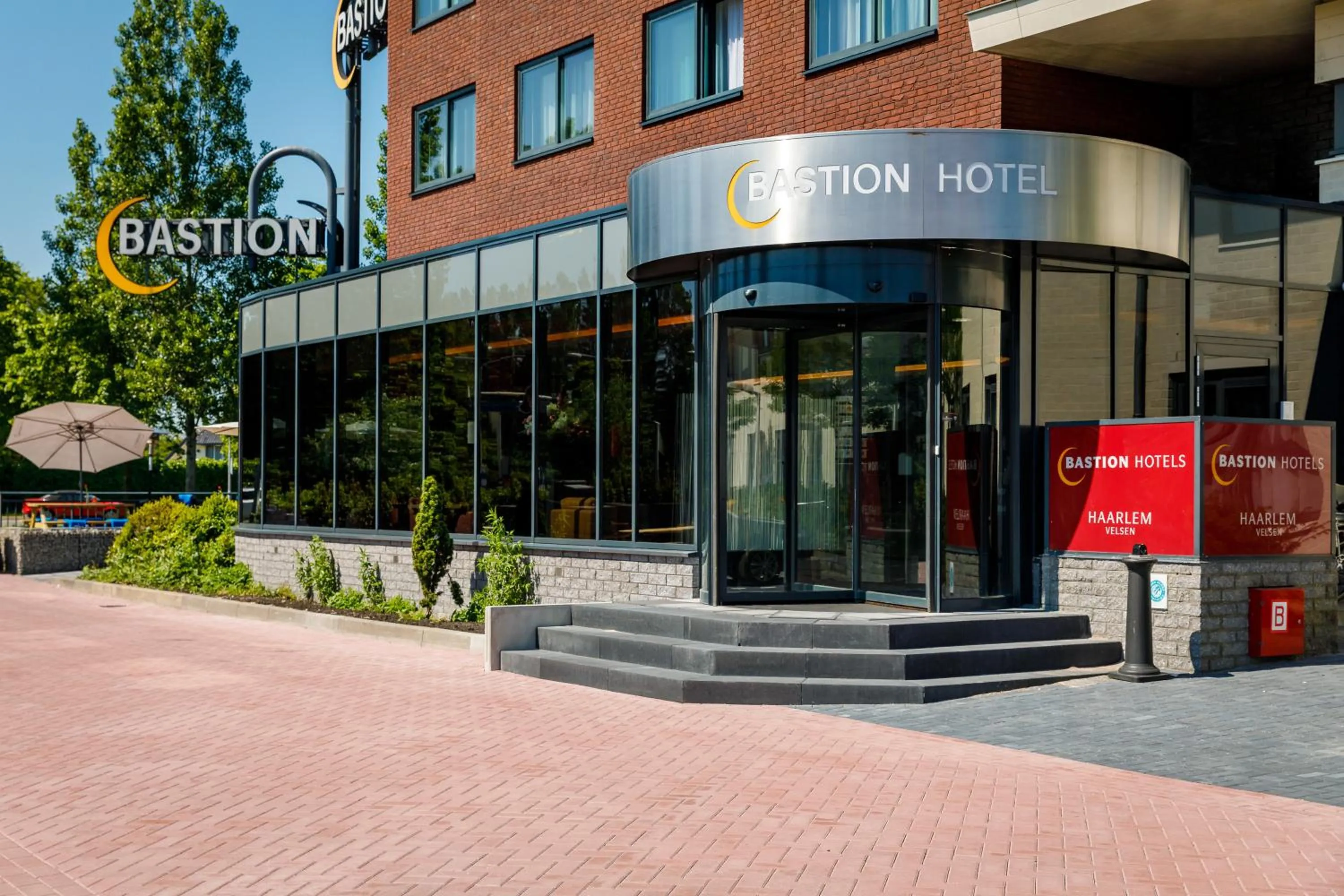 Facade/entrance in Bastion Hotel Haarlem Velsen
