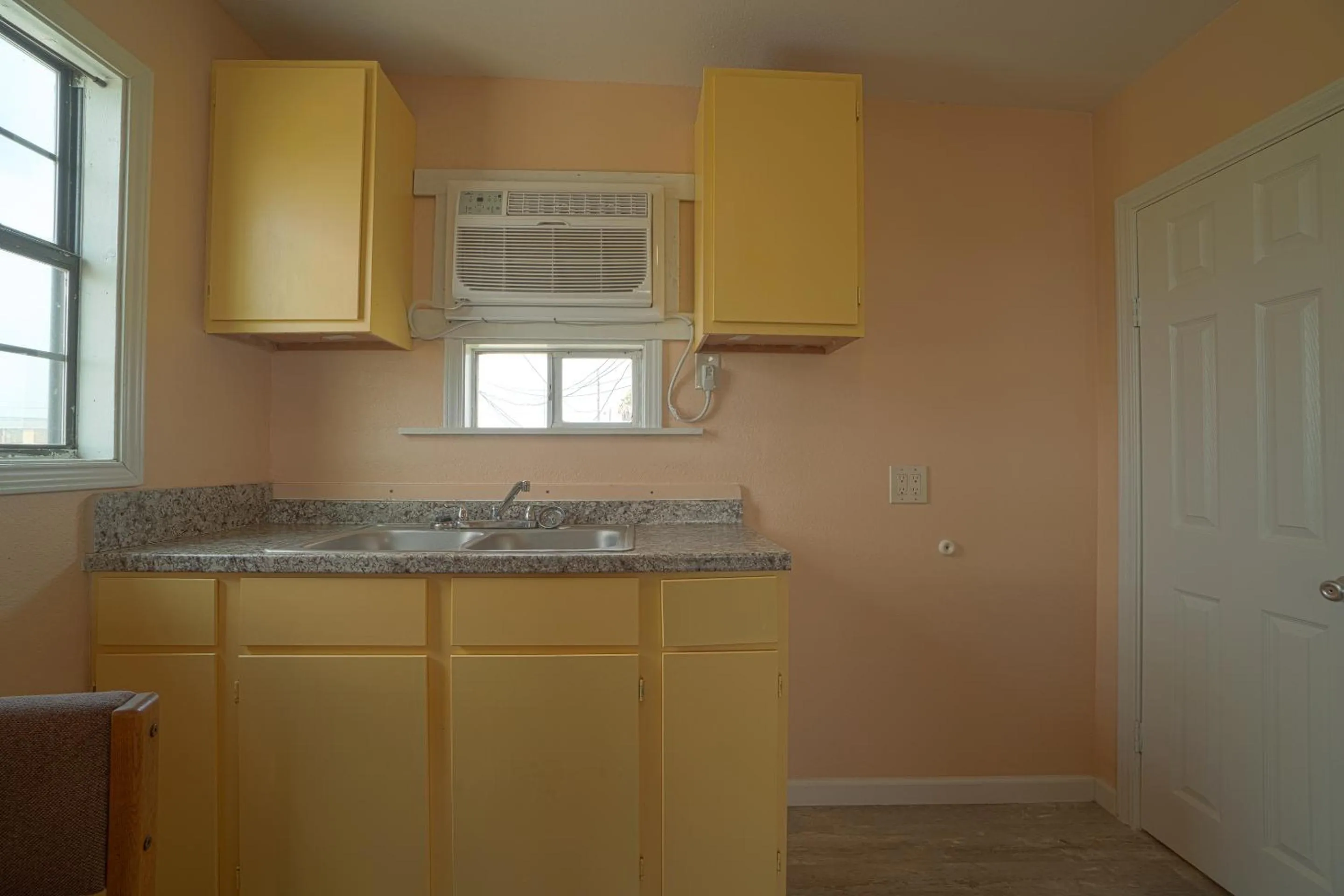 Area and facilities in Budget Inn By OYO Corpus Christi Beach