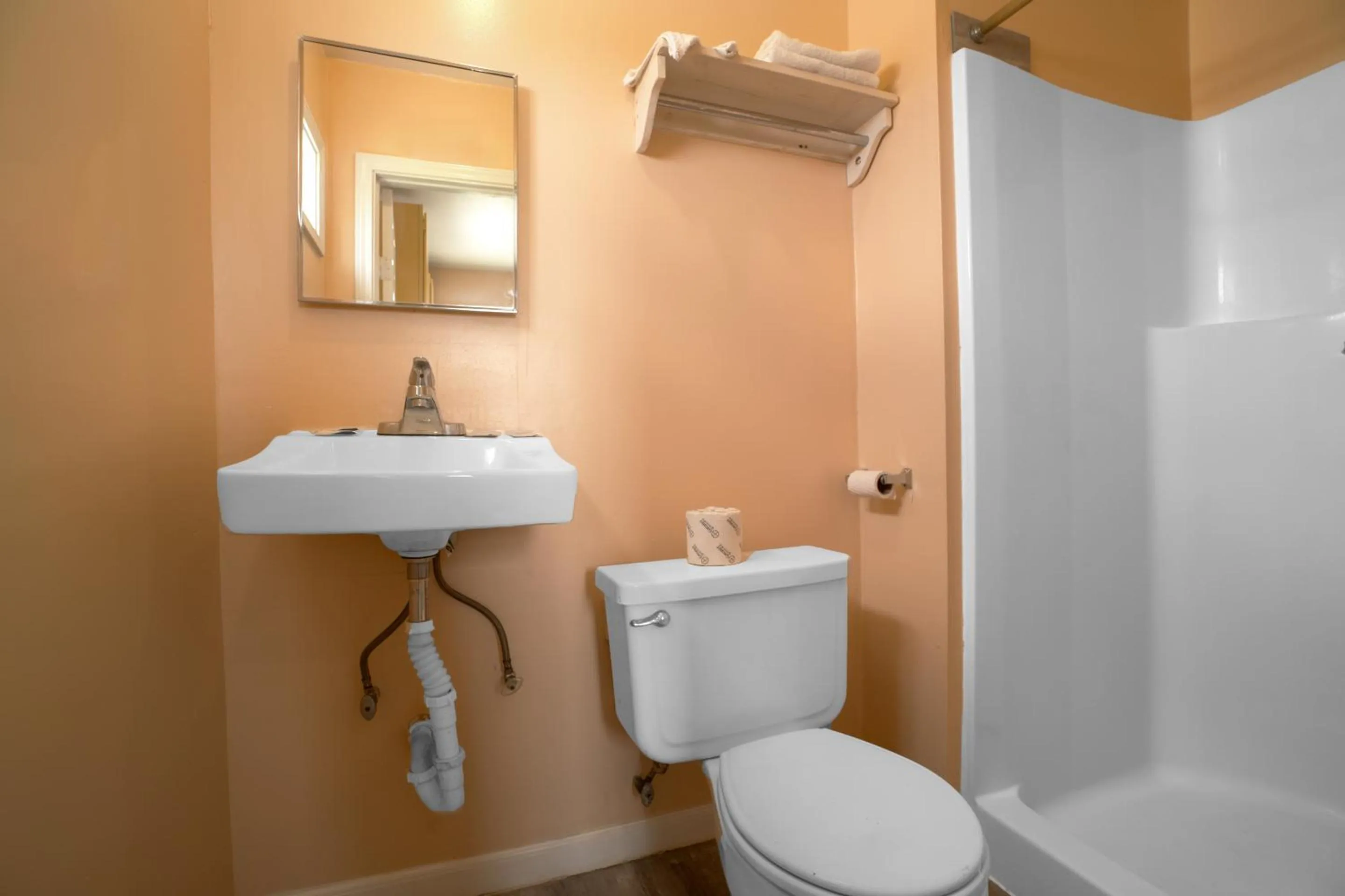 Bathroom in Budget Inn By OYO Corpus Christi Beach