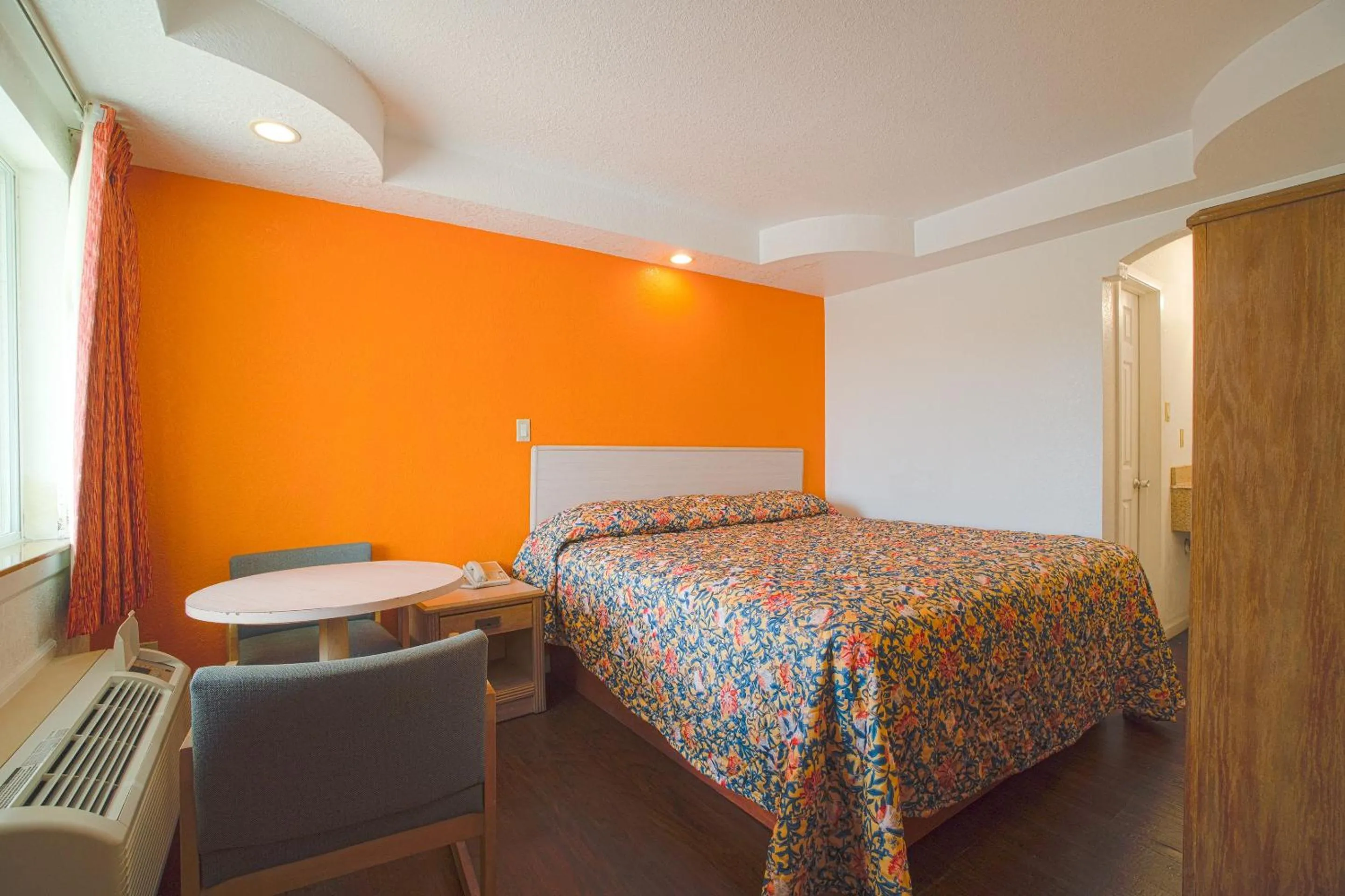 Bedroom, Bed in Budget Inn By OYO Corpus Christi Beach