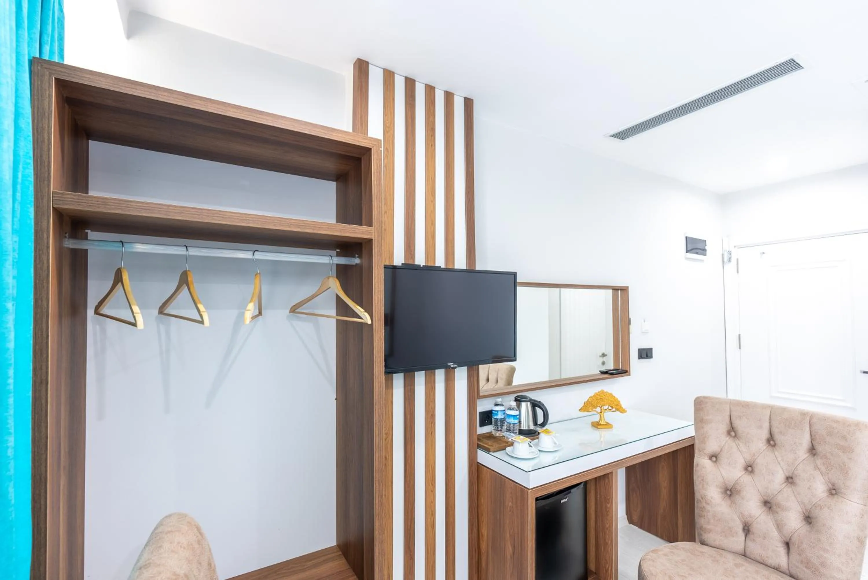 Decorative detail in WP White Palace Hotel