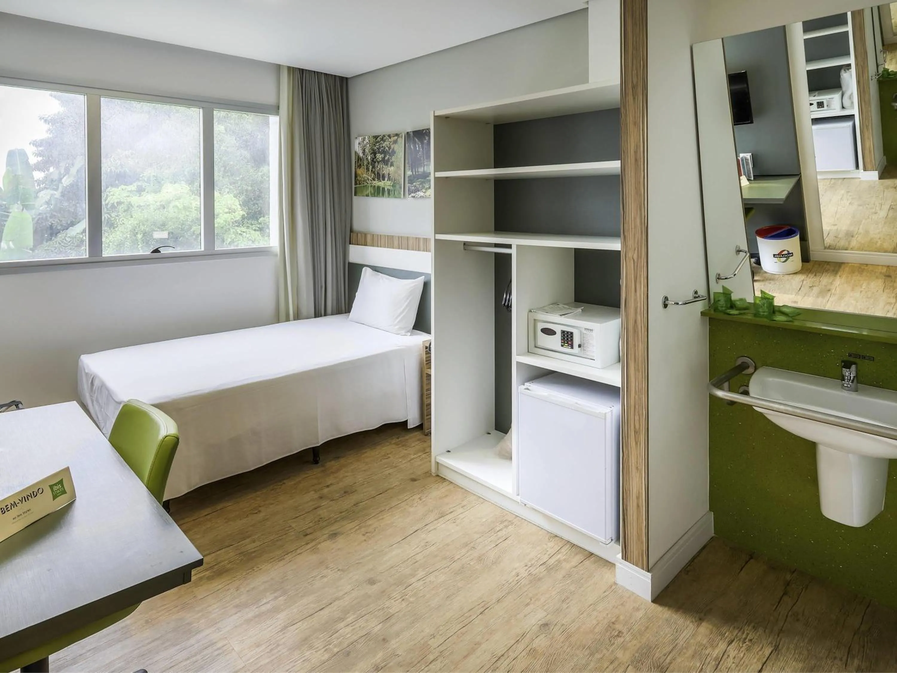 Bedroom, Bed in ibis Styles Confins Aeroporto