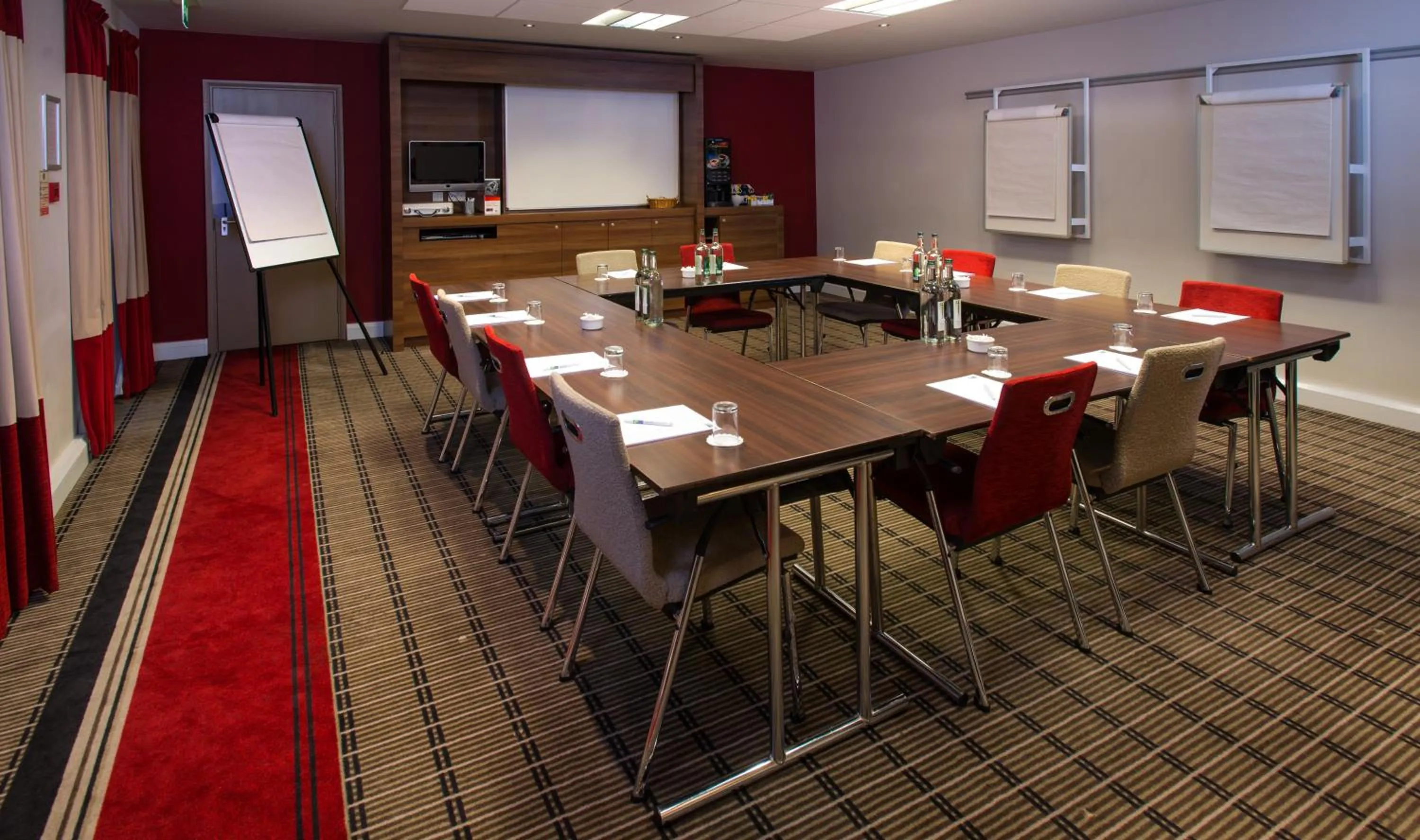 Meeting/conference room in Holiday Inn Express Derby Pride Park by IHG