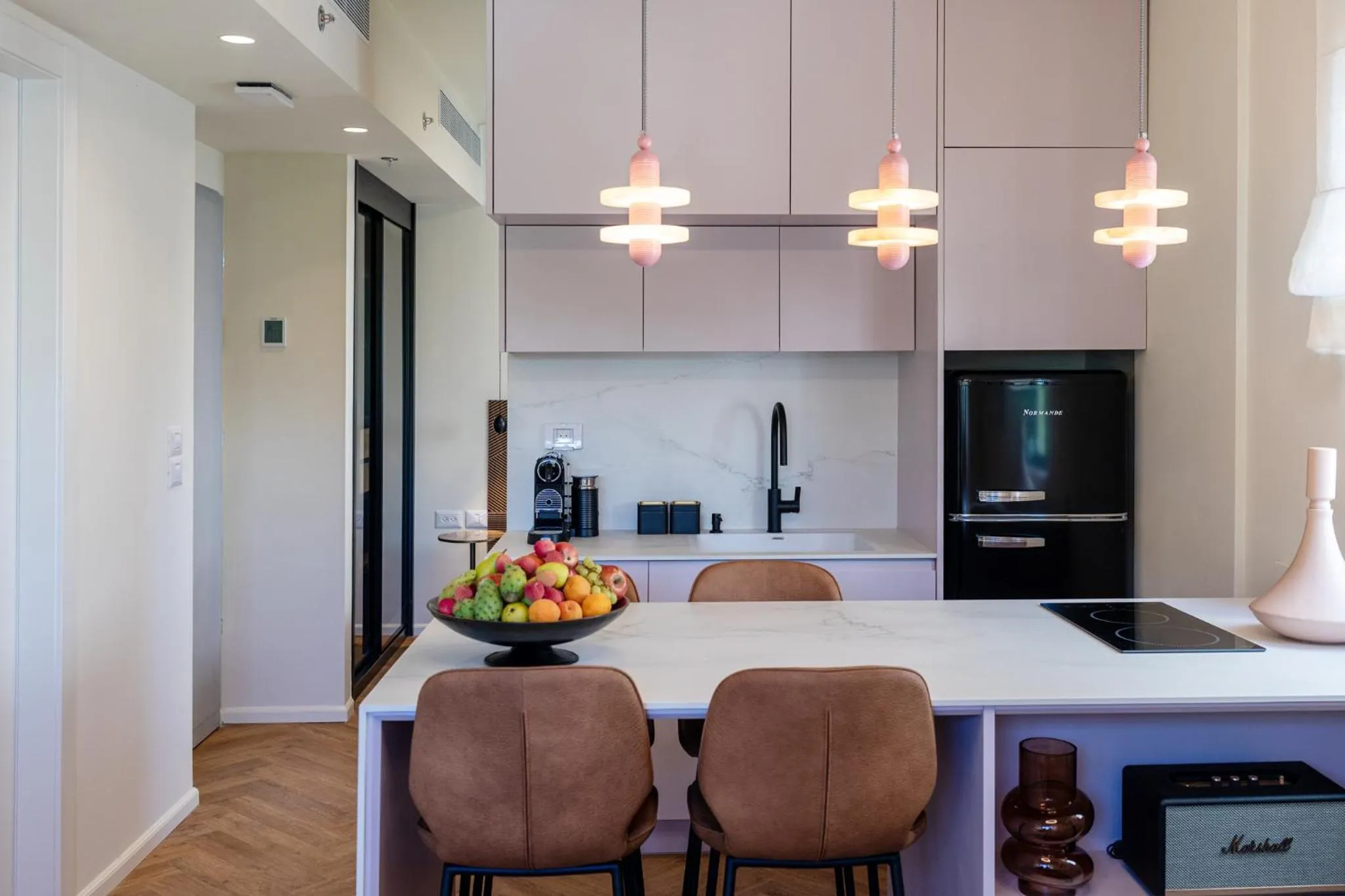 Kitchen or kitchenette in De Sheinkin