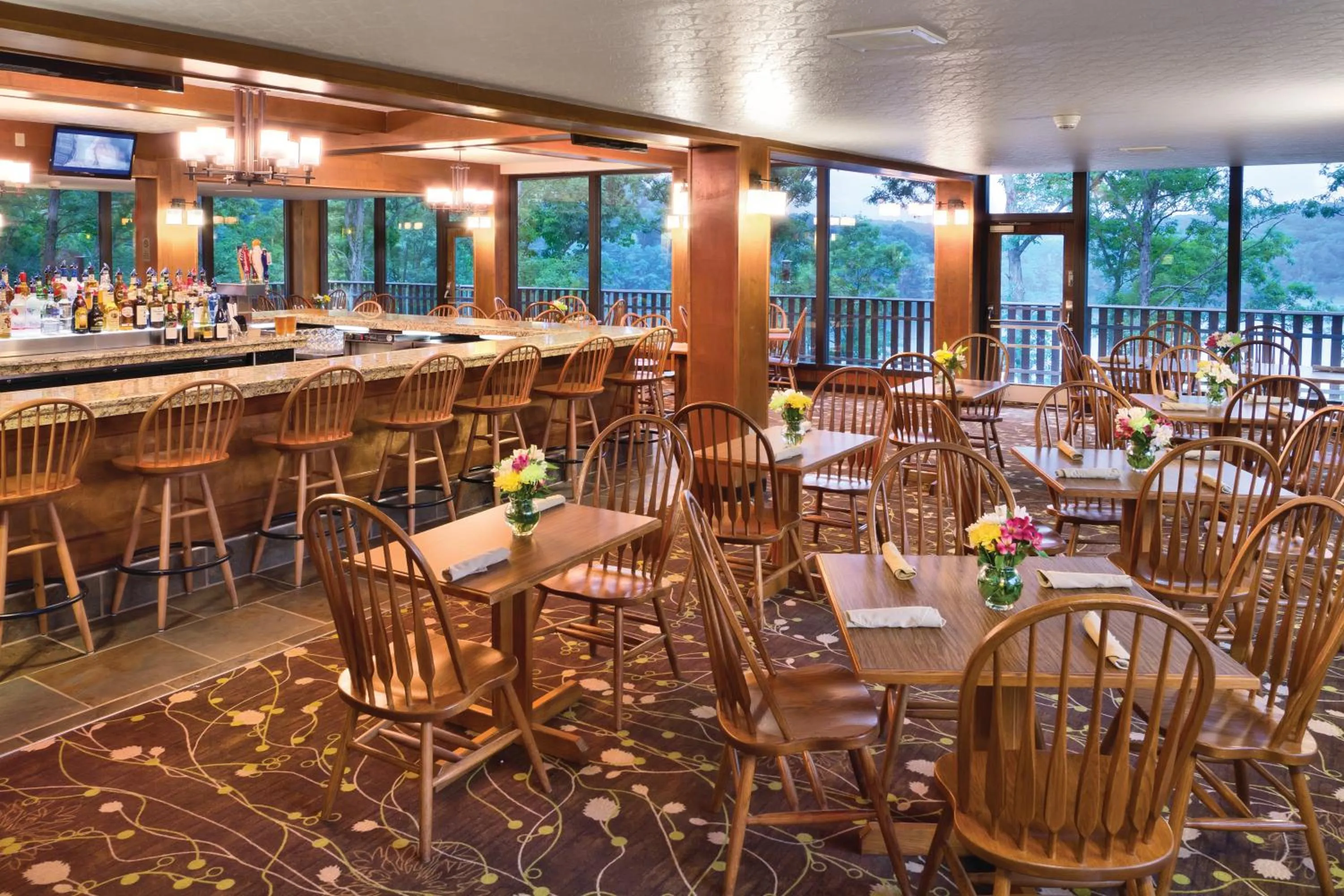 Restaurant/Places to Eat in Burr Oak Lodge and Conference Center