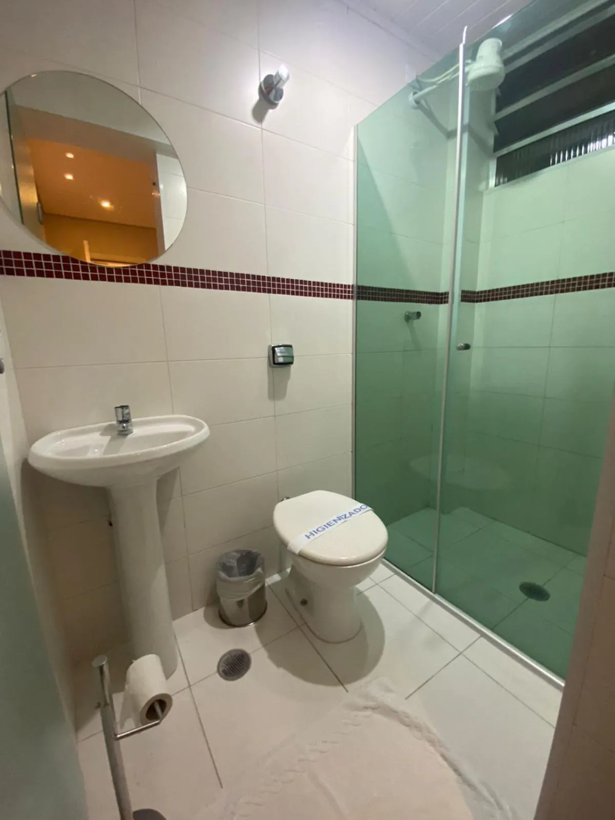 Shower in Namorata Expo Inn