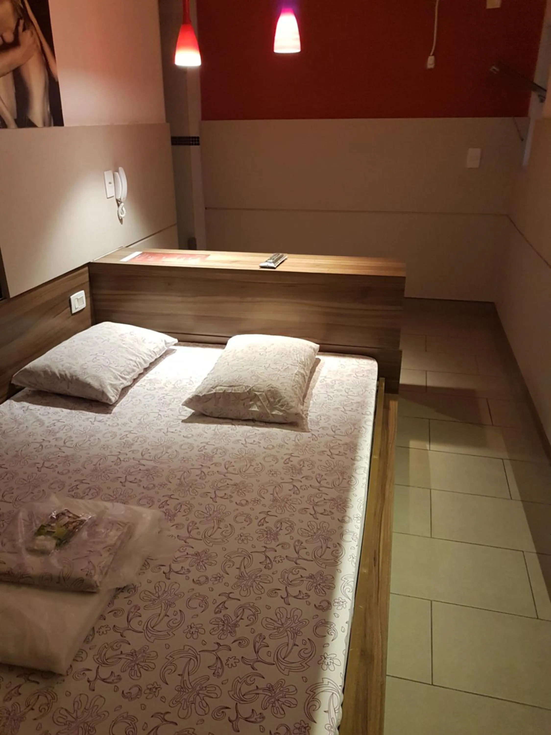 Photo of the whole room, Bed in Namorata Expo Inn