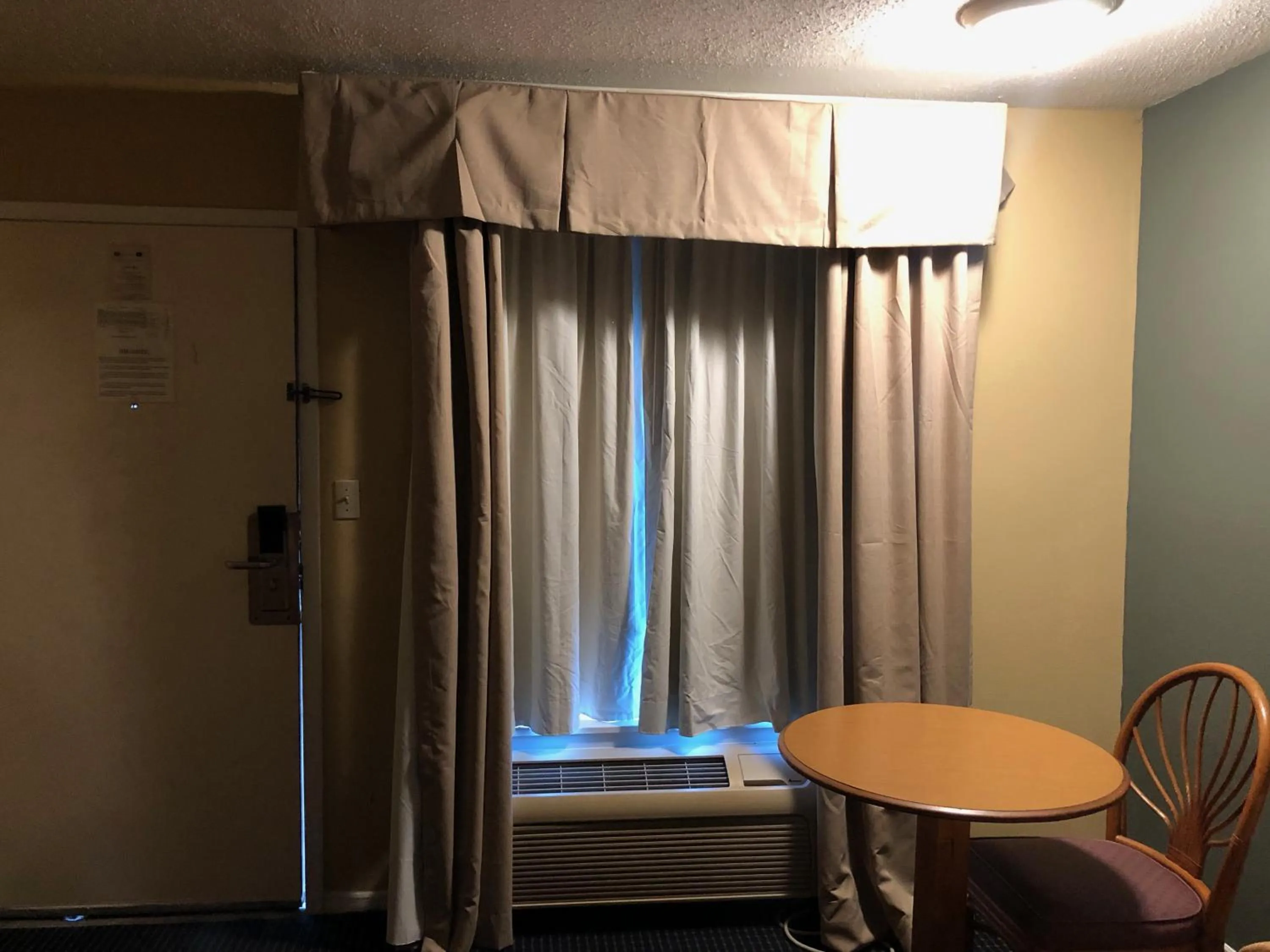 View (from property/room) in Americas Best Inn - Savannah I-95