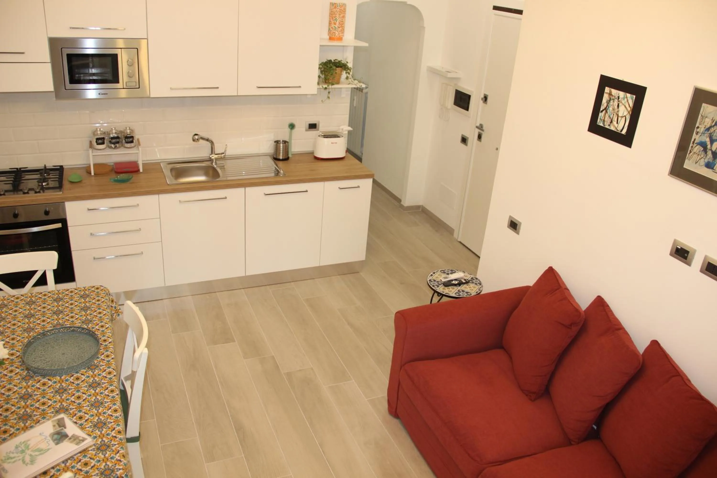 Kitchen or kitchenette in Appartamento Lungomare Toscanelli