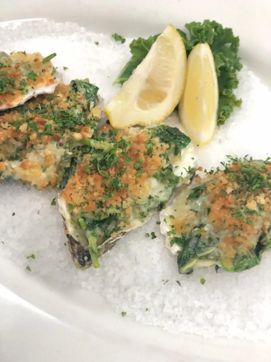 Restaurant/places to eat in Grand Hotel