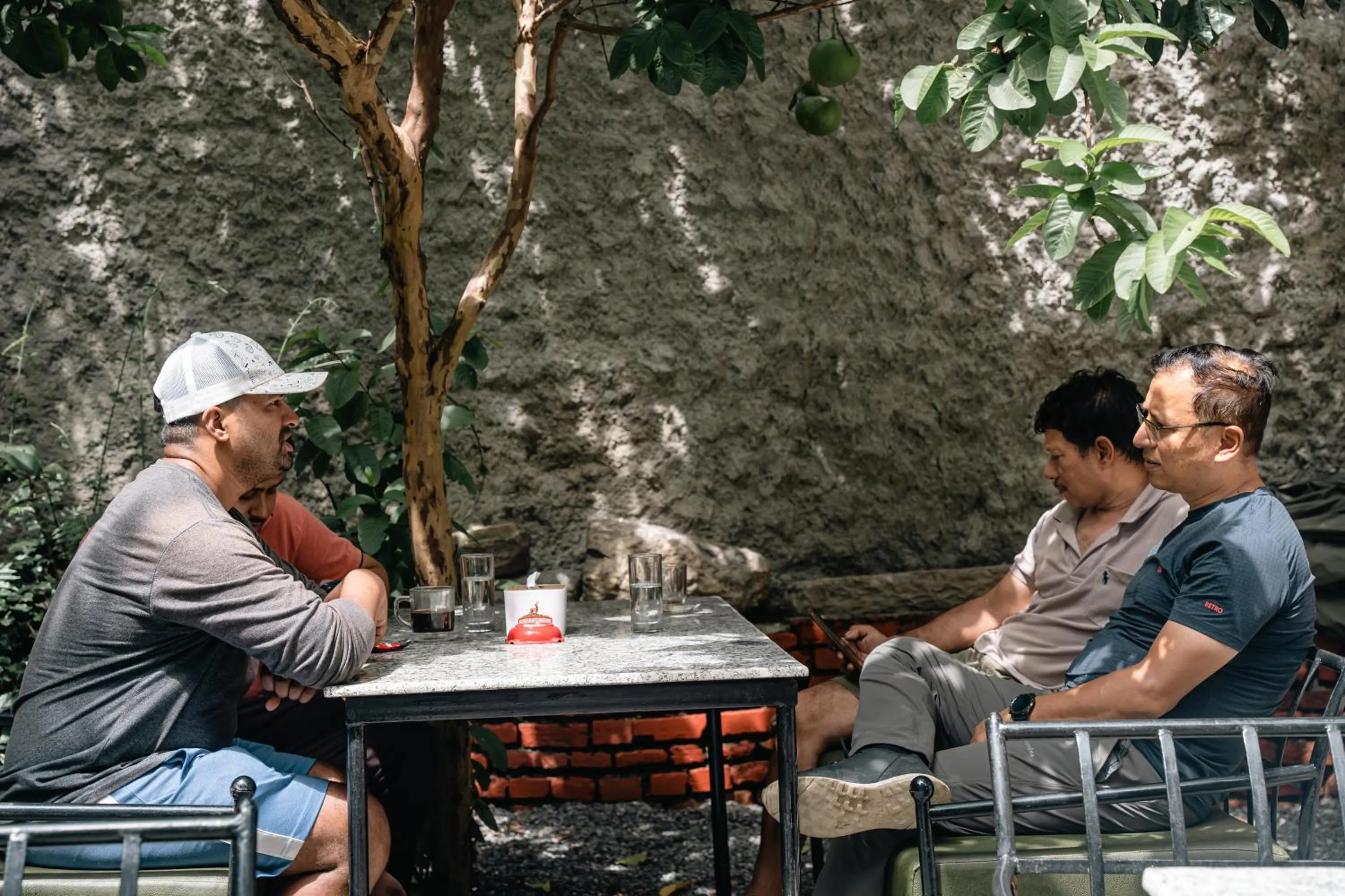 Restaurant/places to eat in Kwabahal Boutique Hostel