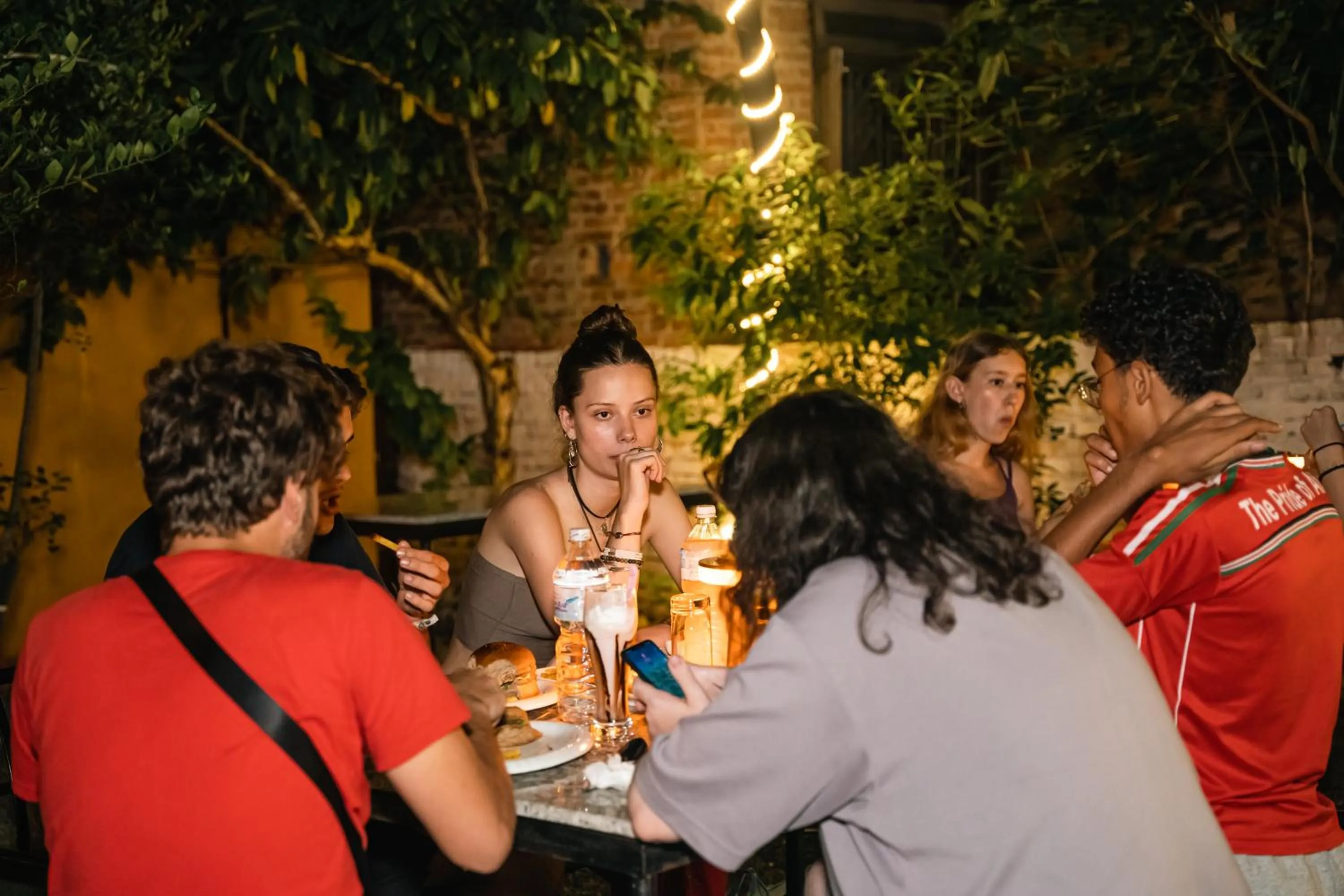 Restaurant/places to eat in Kwabahal Boutique Hostel