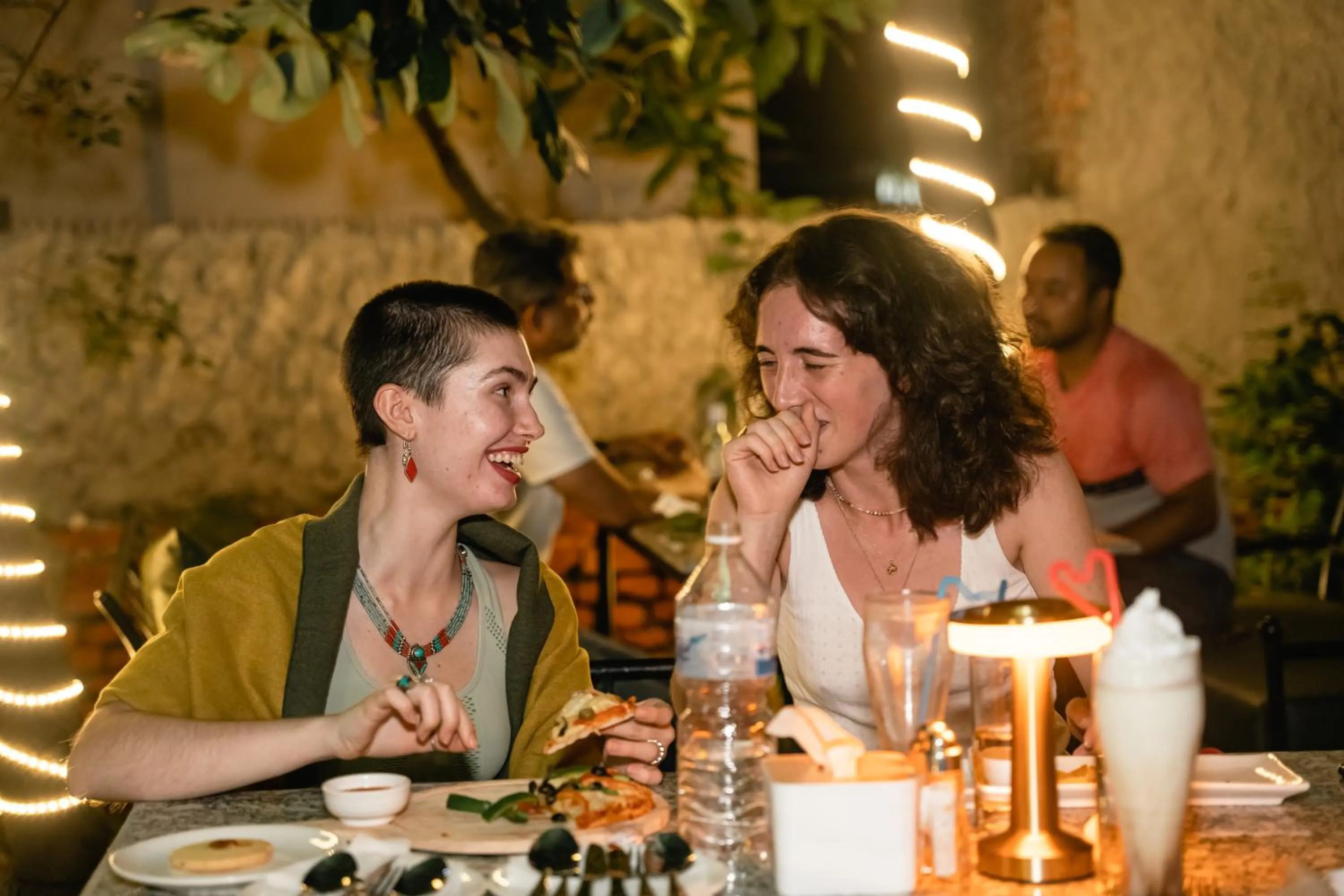 Restaurant/places to eat in Kwabahal Boutique Hostel