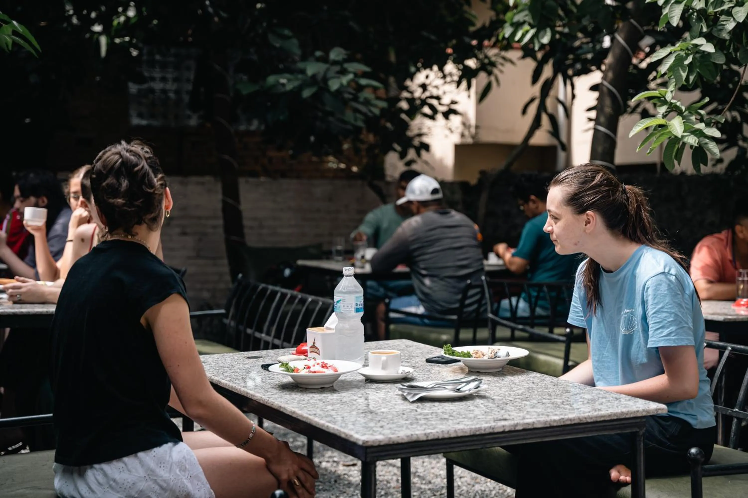 Restaurant/places to eat in Kwabahal Boutique Hostel