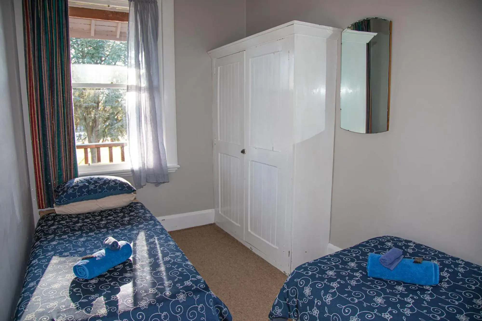 Twin Room in The Blue Pub Twin Room in The Blue Pub