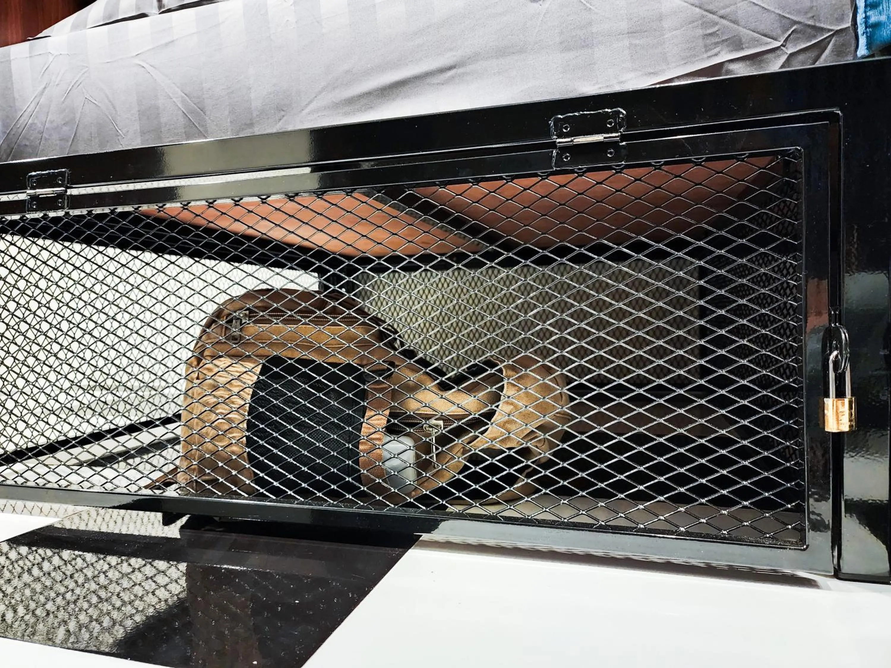 Noir Cafe And Hostel Chinatown Bangkok