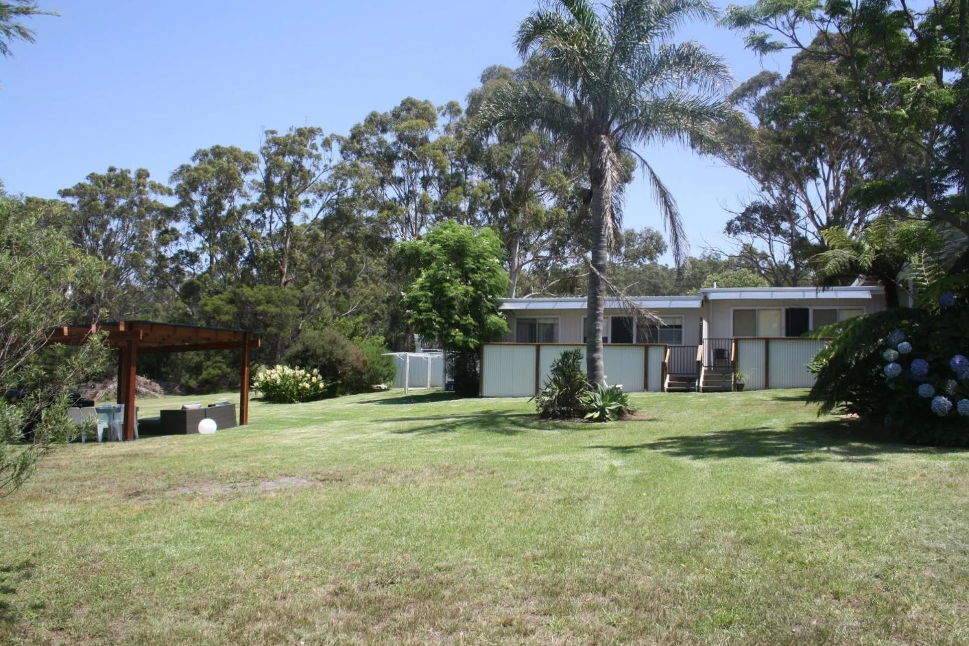 Garden view in Top of the Lake Holiday Units
