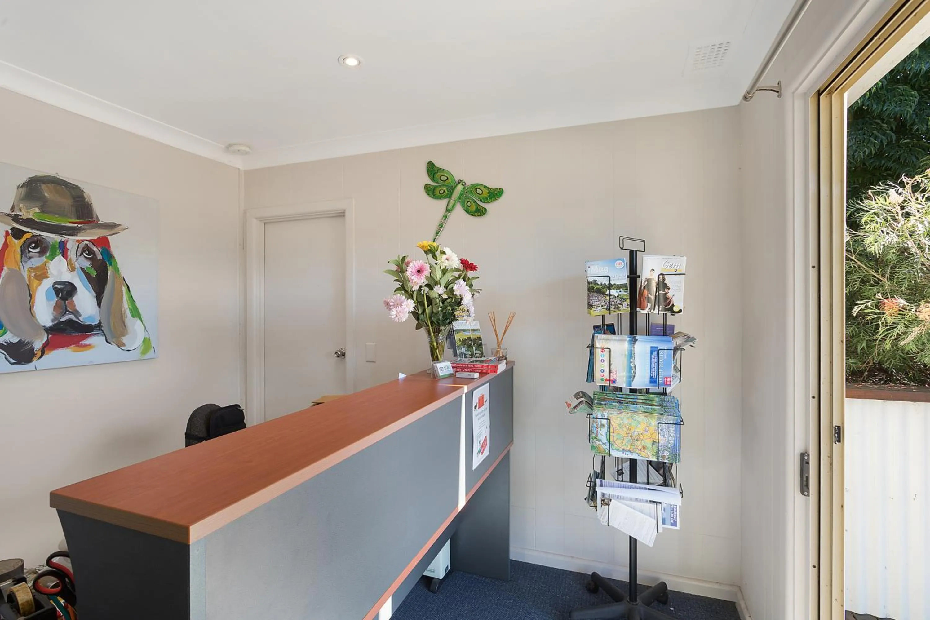 Lobby or reception in Top of the Lake Holiday Units