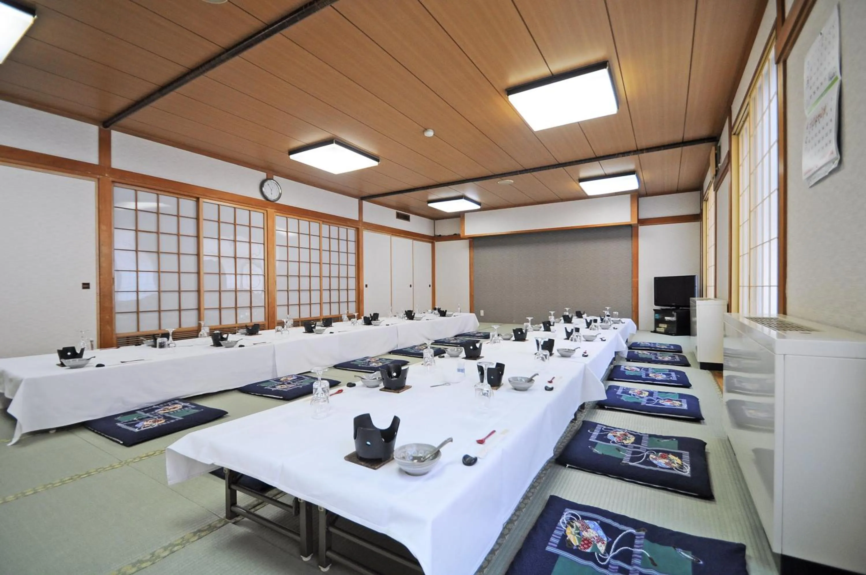 Business facilities in Highland Furano