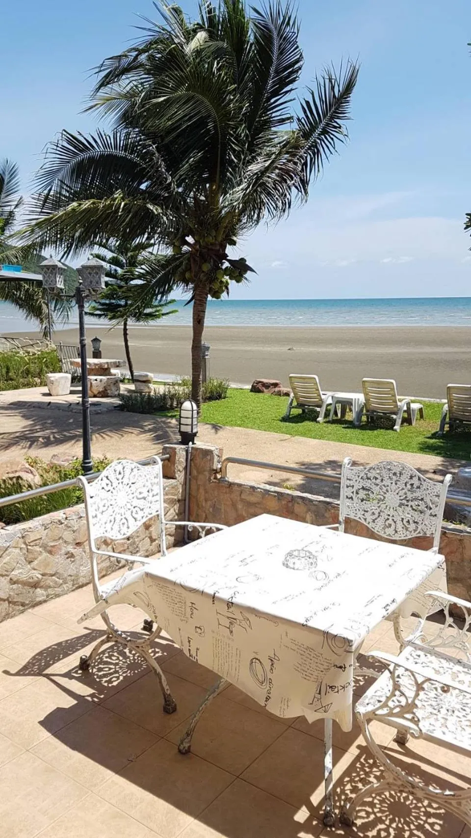 Beach in Charm de Chao Lao